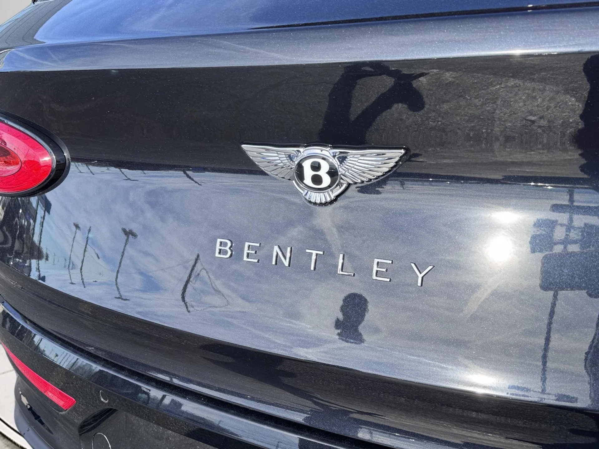 mph070_3885699156_264130625536f0102c748055536458a8_2b313e6aca