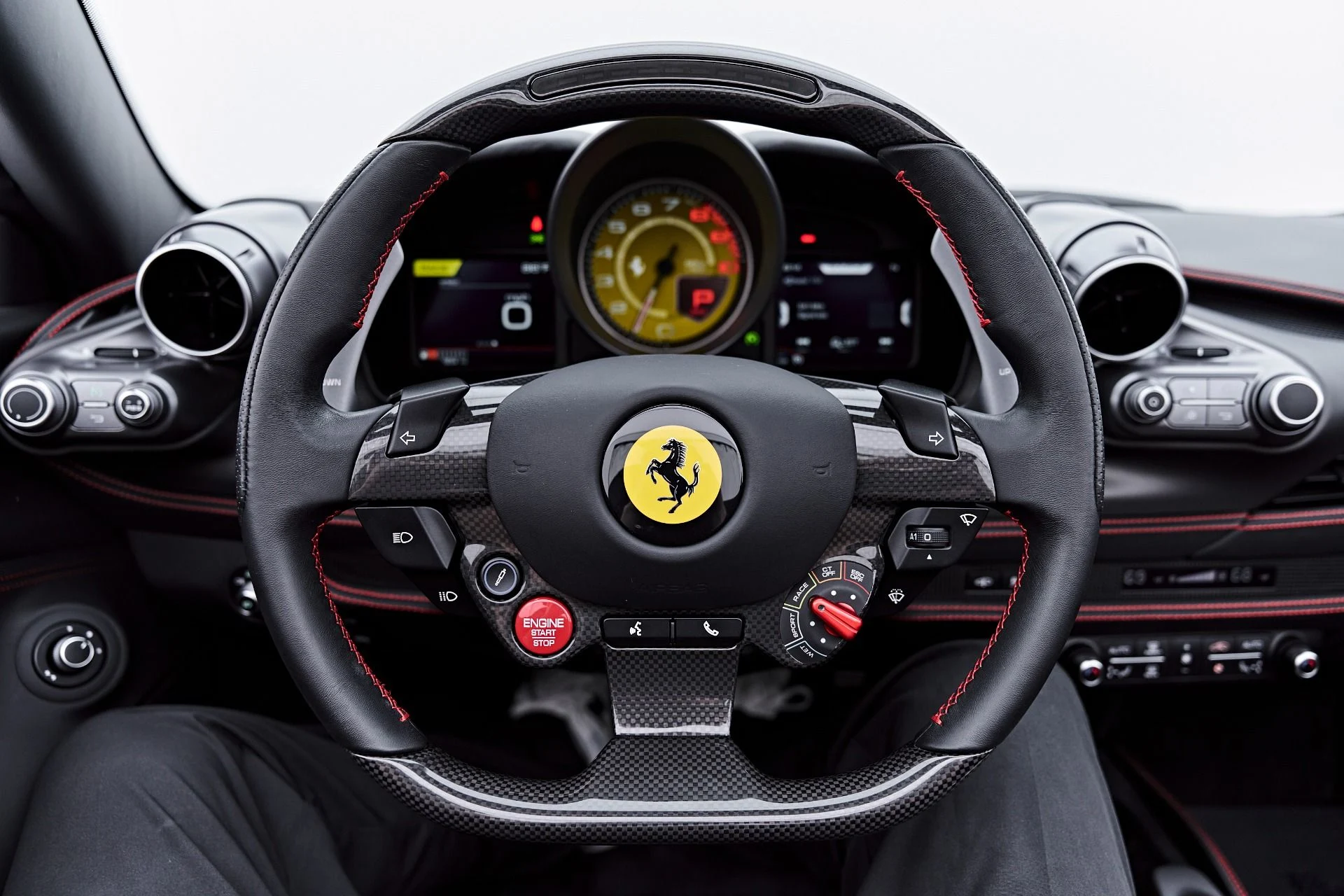 mph070_3897540377_Used_2022_Ferrari_F8_Spider_Base_1785538878_d6ba7b9c73