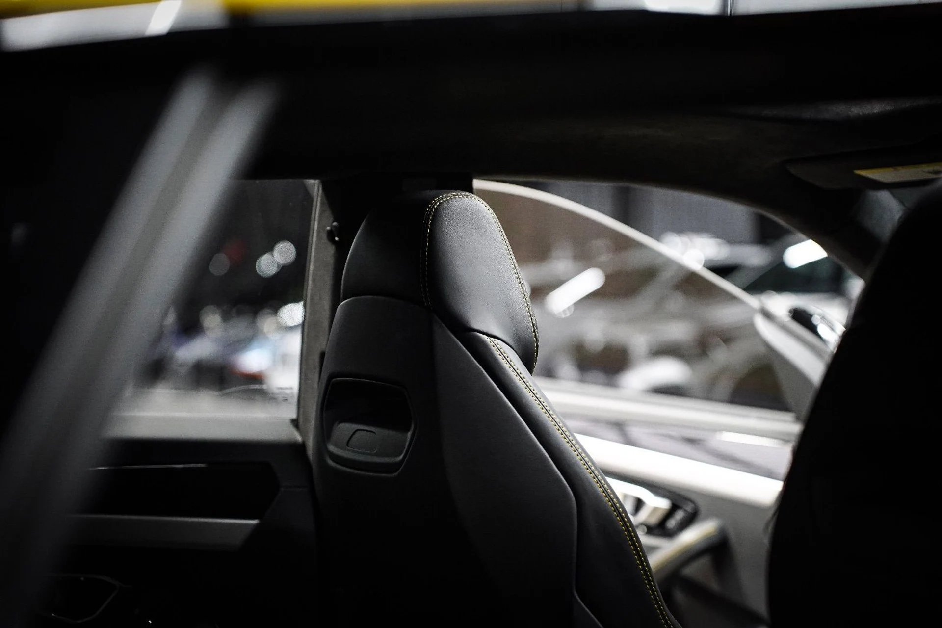 mph070_3900617978_37414663_01658_2020_lamborghini_urus_058_554de8972c