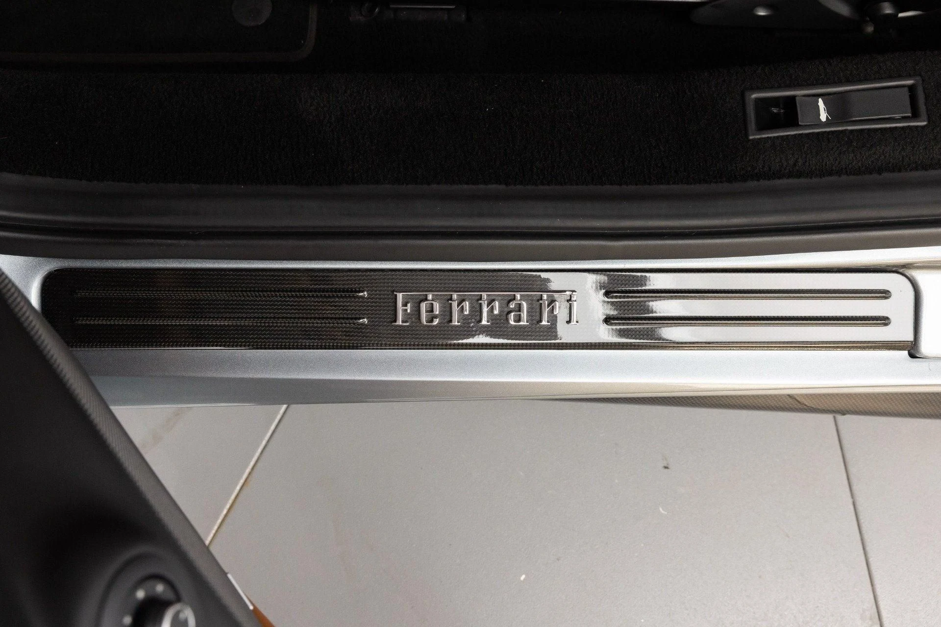 mph070_3988622129_Used_2017_Ferrari_488_Spider_1784891700_159e7f047b