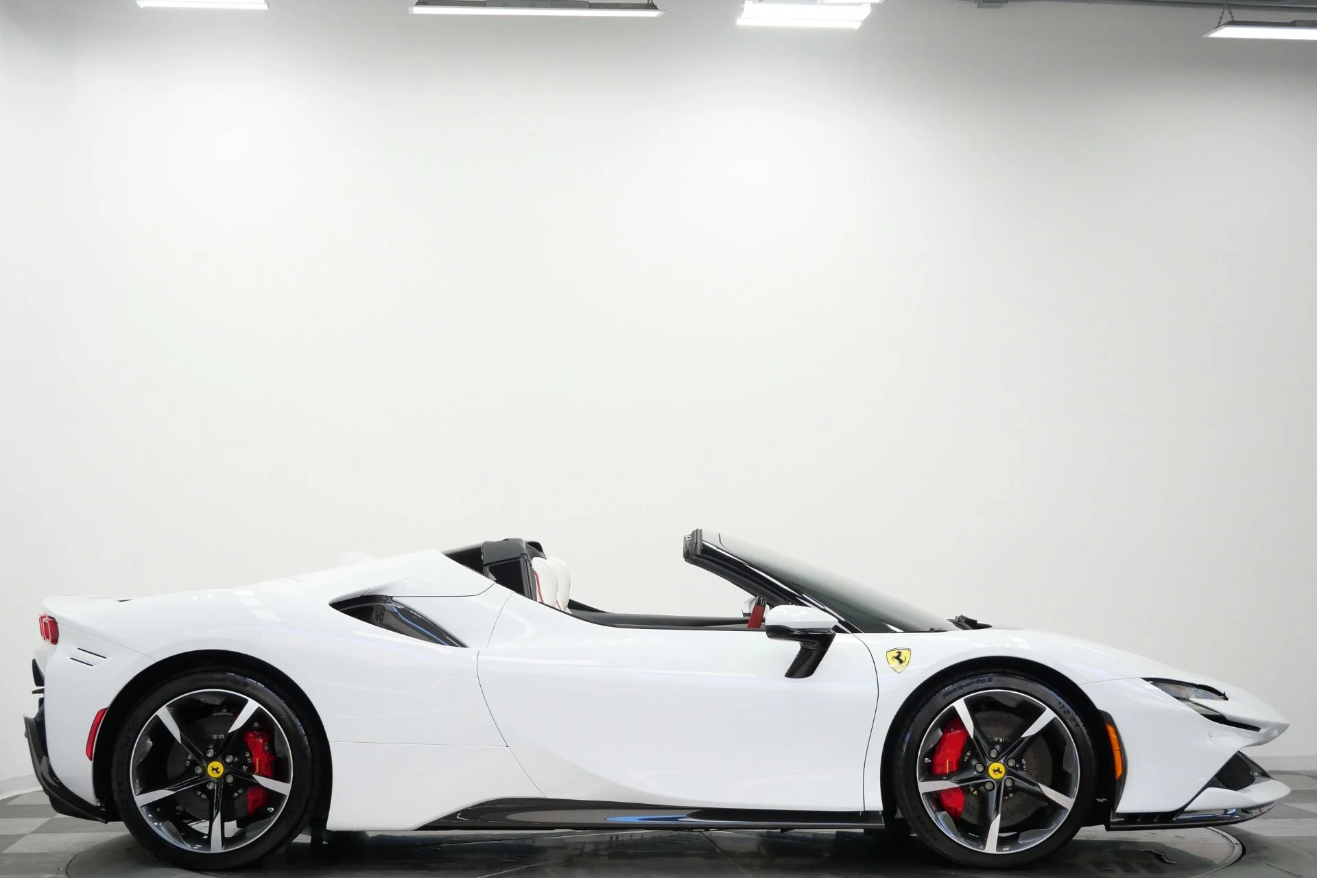 mph070_4005925681_Used_2025_Ferrari_SF_90_Spider_718_K_MSRP_Two_Tone_Exterior_Two_Tone_Interior_Extensive_Carbon_1788280575_95ac89c743