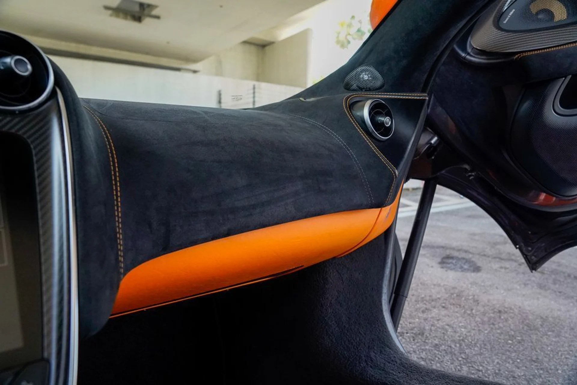 mph070_4011230591_used_2018_mclaren_570s_spider_14354_22891400_71_1024_f0f6082aee