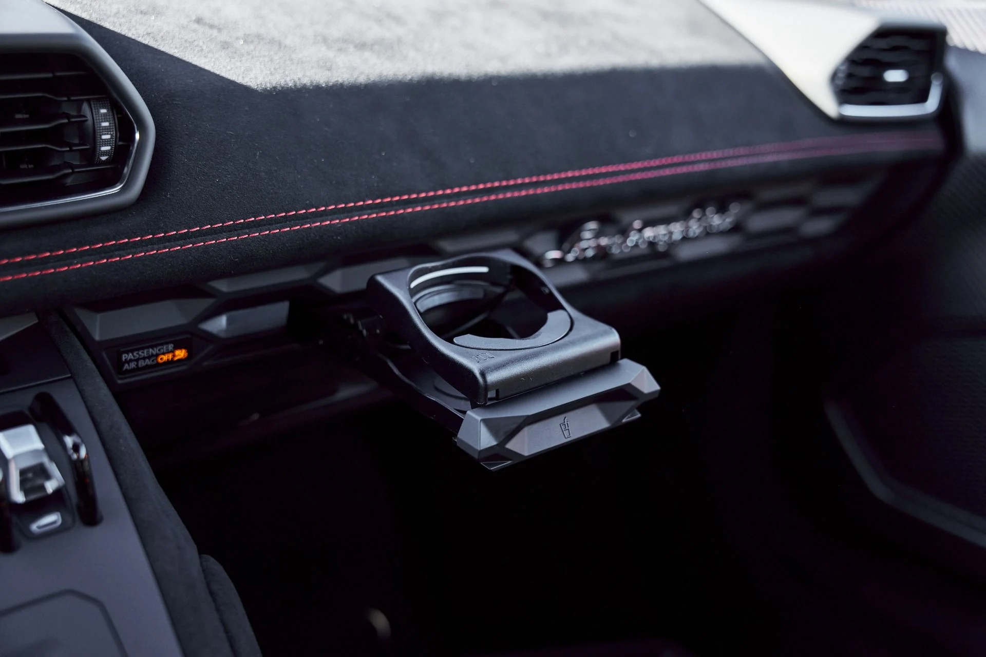 mph070_402366248_Used_2024_Lamborghini_Huracan_STO_1768271495_783a185d81