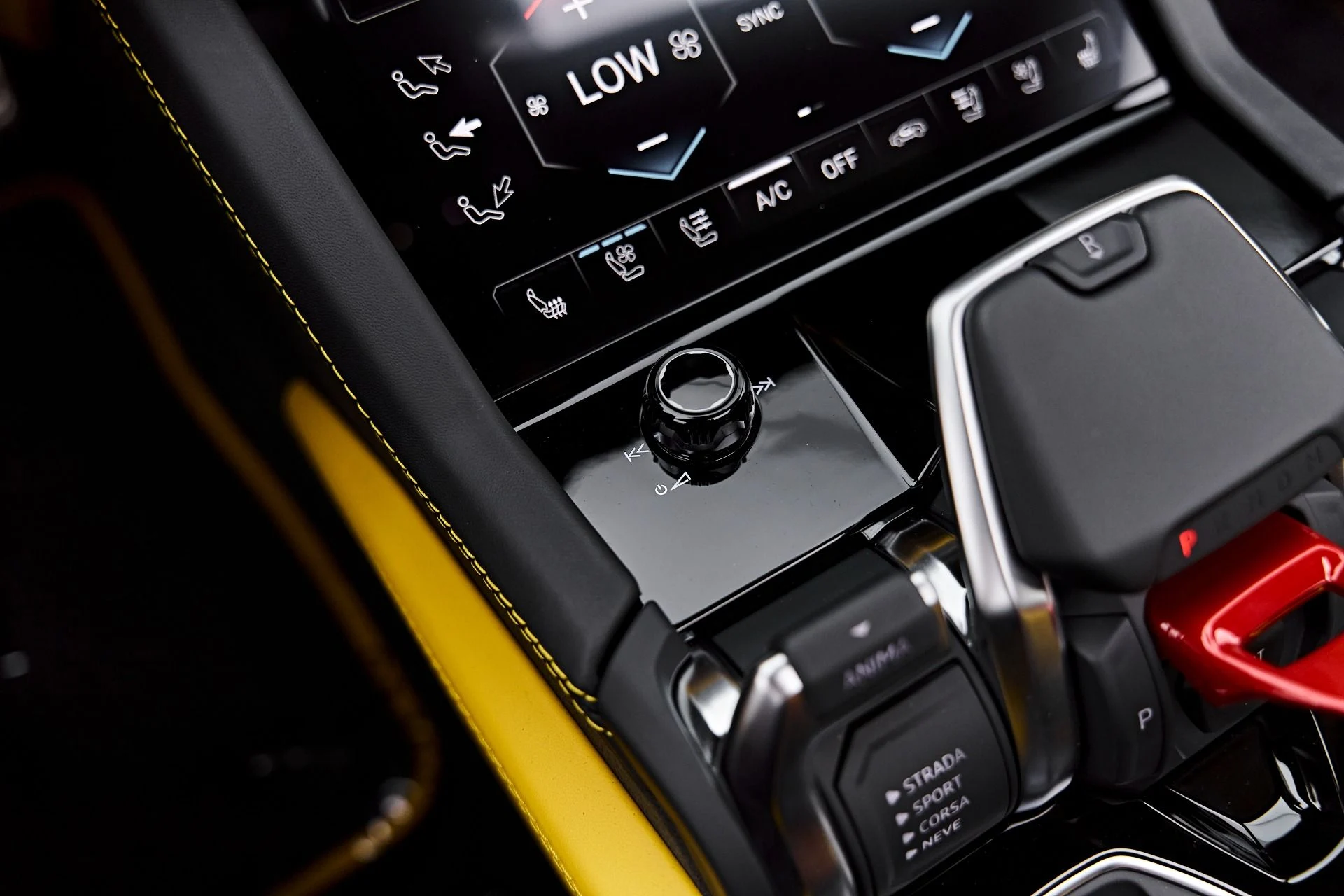mph070_4090371674_Used_2025_Lamborghini_Urus_SE_1788049967_84ed8aadad