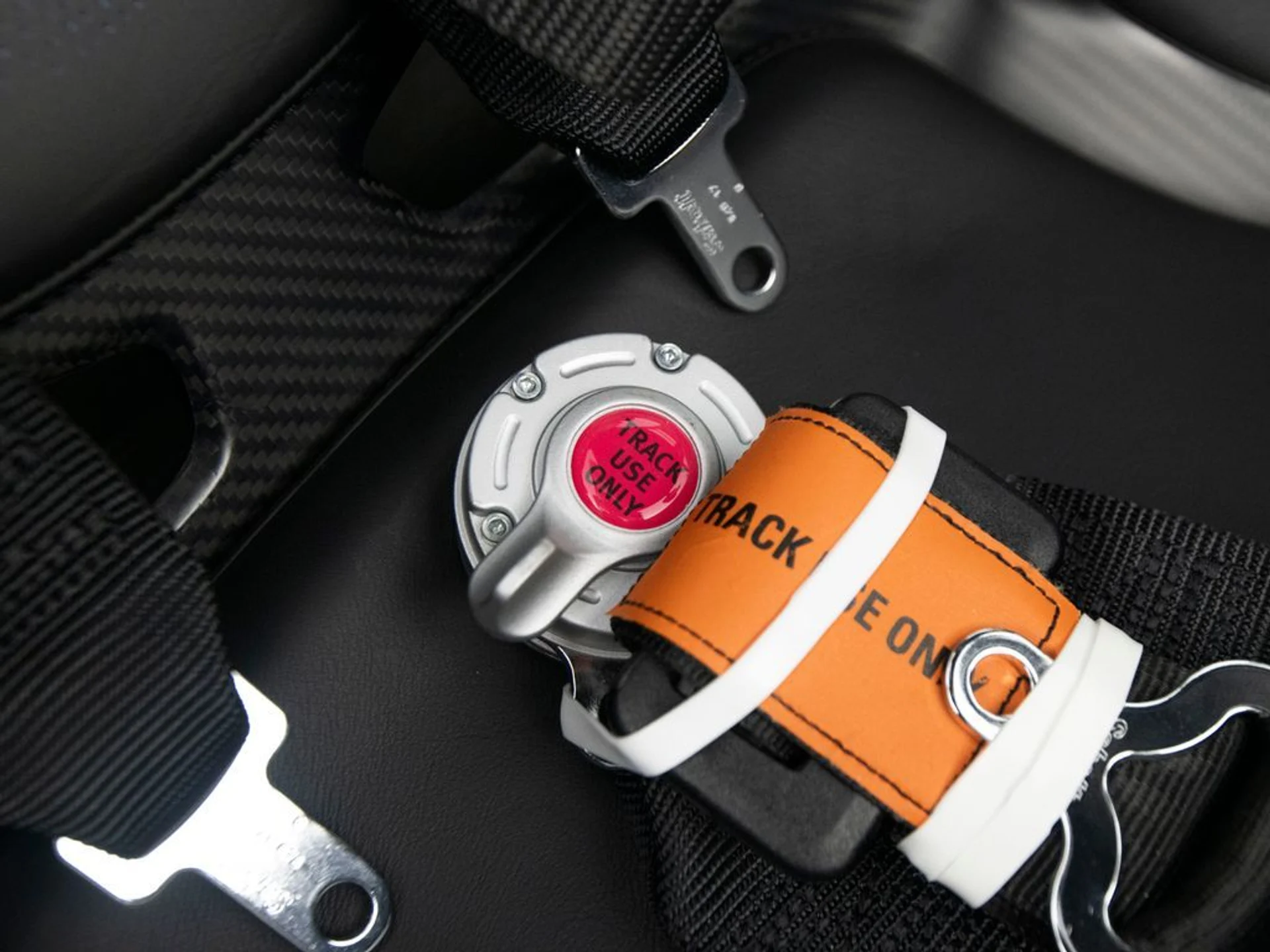 mph070_41757988_5c66e6ade88c5ae55986ff7e5f4296e9x_6cc7b0f0b3