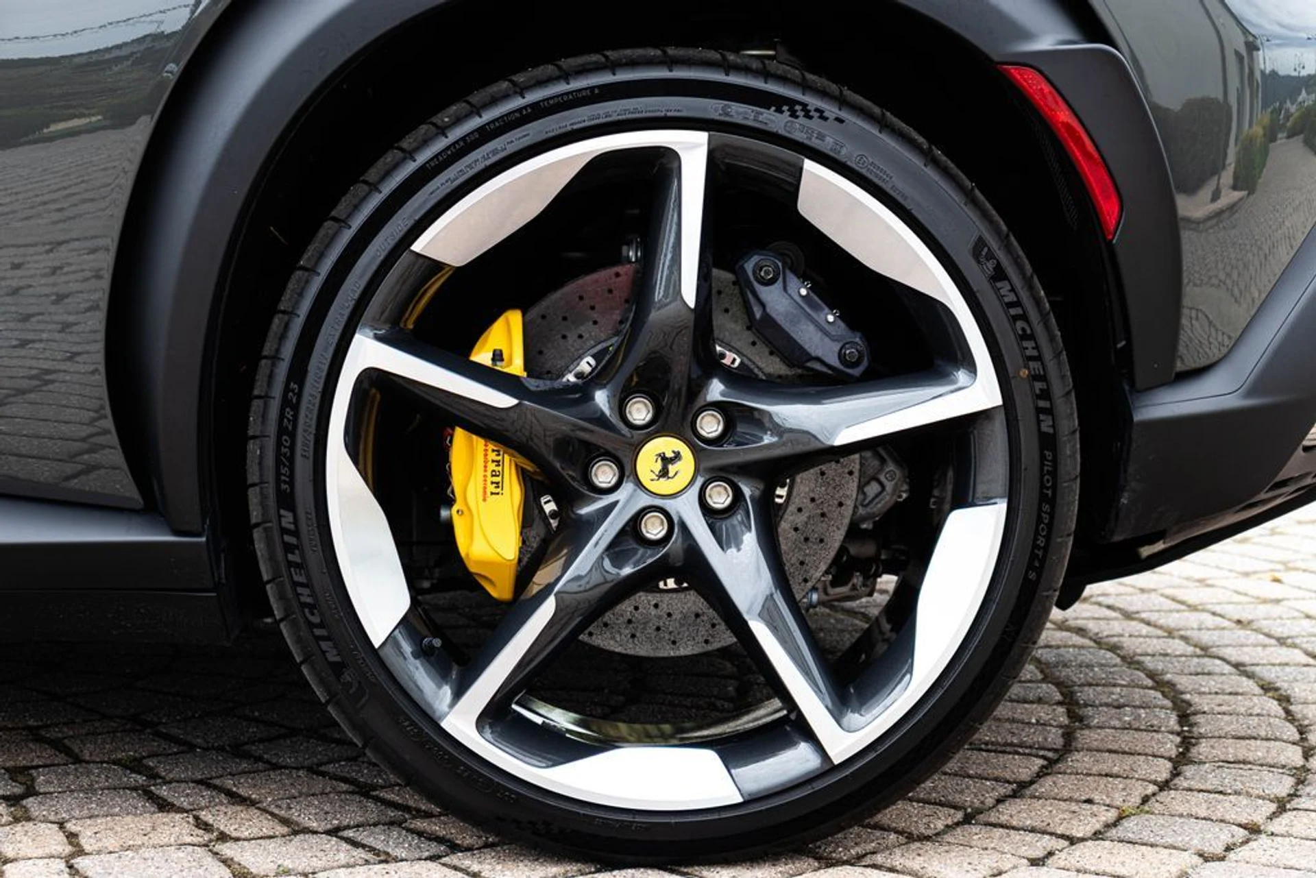 mph070_4186320865_41f36de7630281d036c1bad30d7fe9dcx_6613d28f60