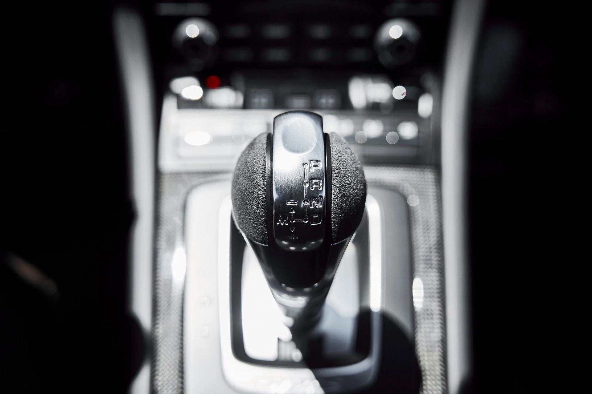 mph070_4213779653_Used_2018_Porsche_911_GT_2_RS_1778881012_4635aba270