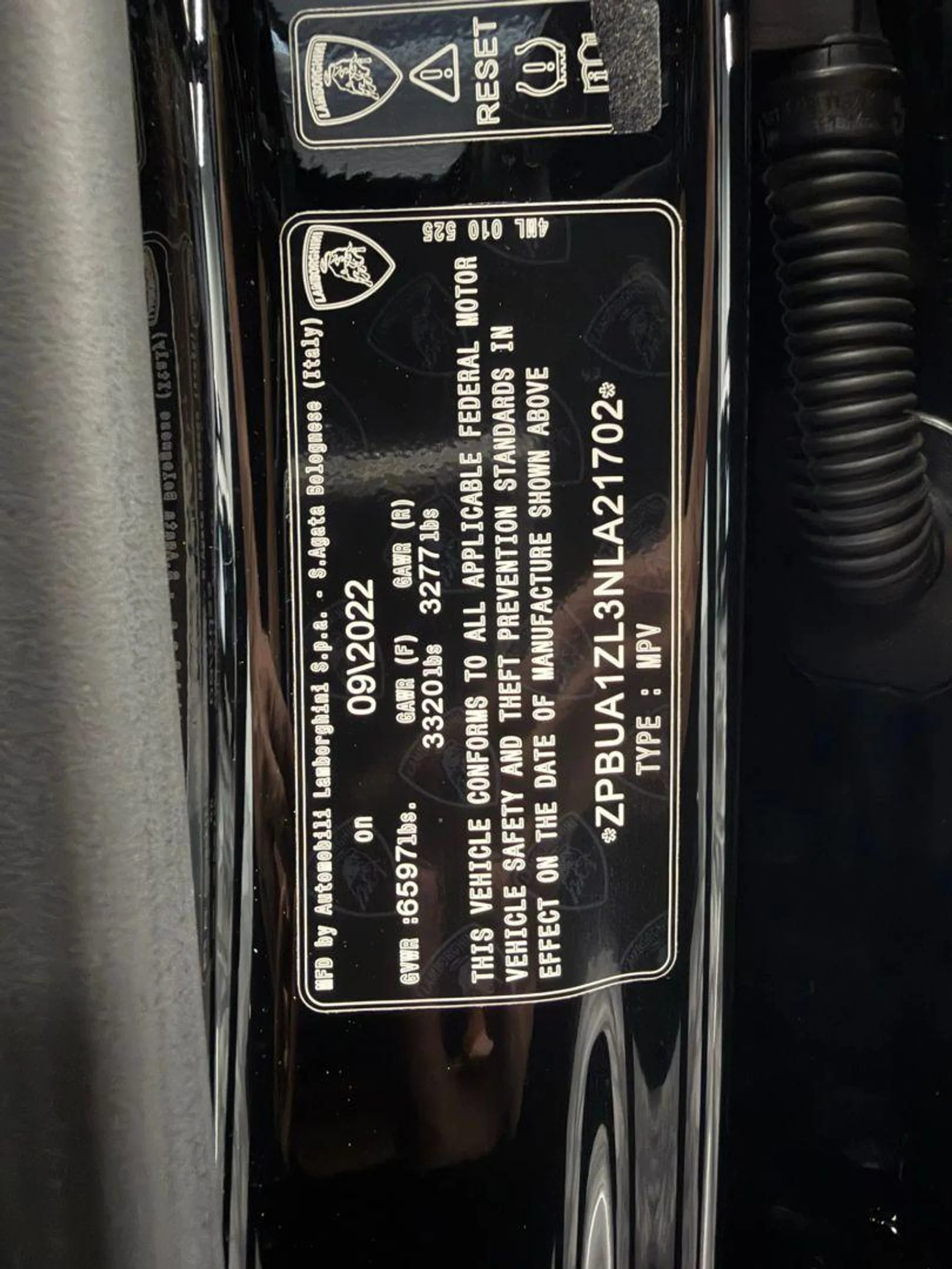 mph070_4234570621_Used_2022_Lamborghini_Urus_Sport_Utility_4_D_1784762952_119c8391c5