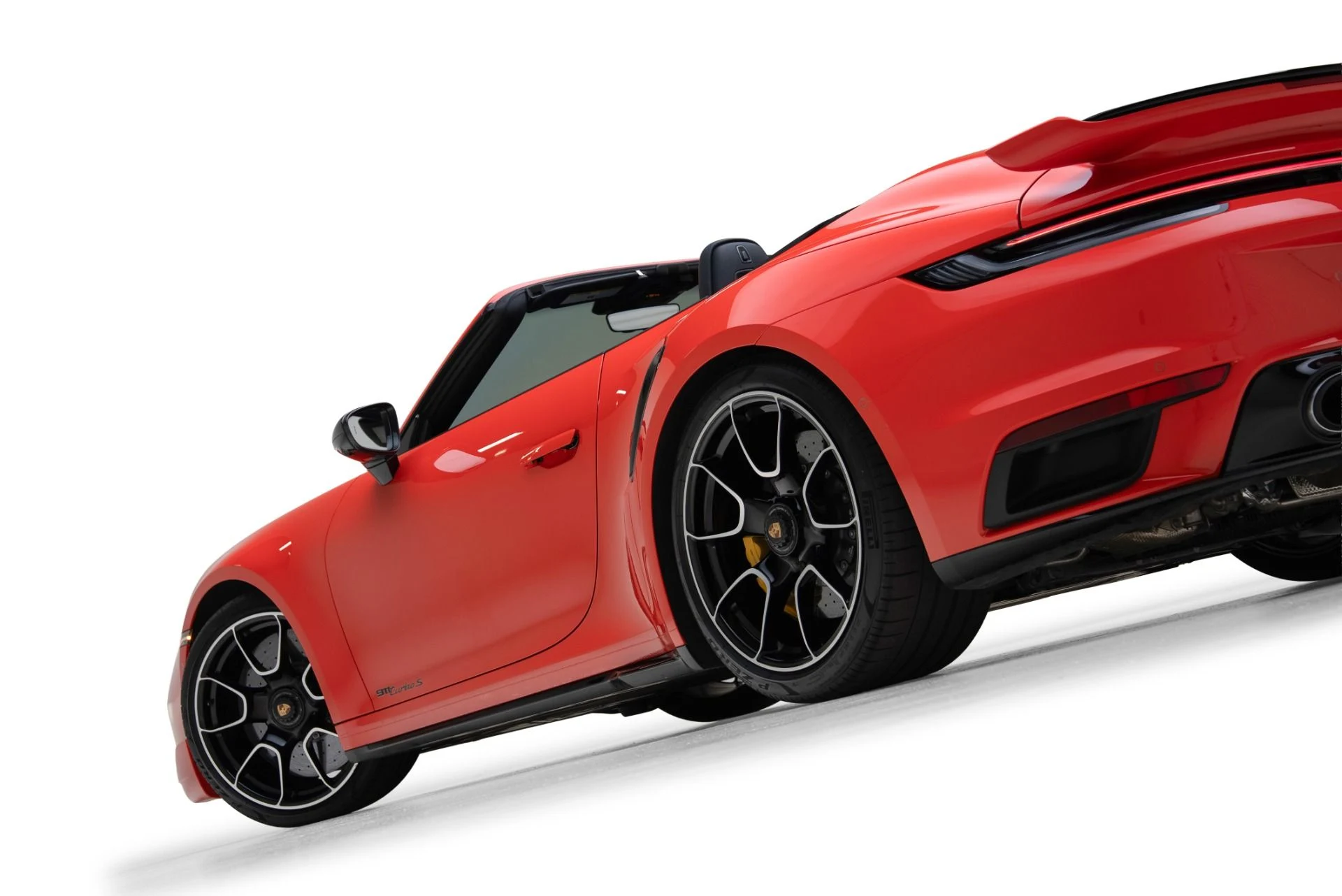 mph070_436338051_Used_2022_Porsche_911_Turbo_S_1779228763_4df00488db