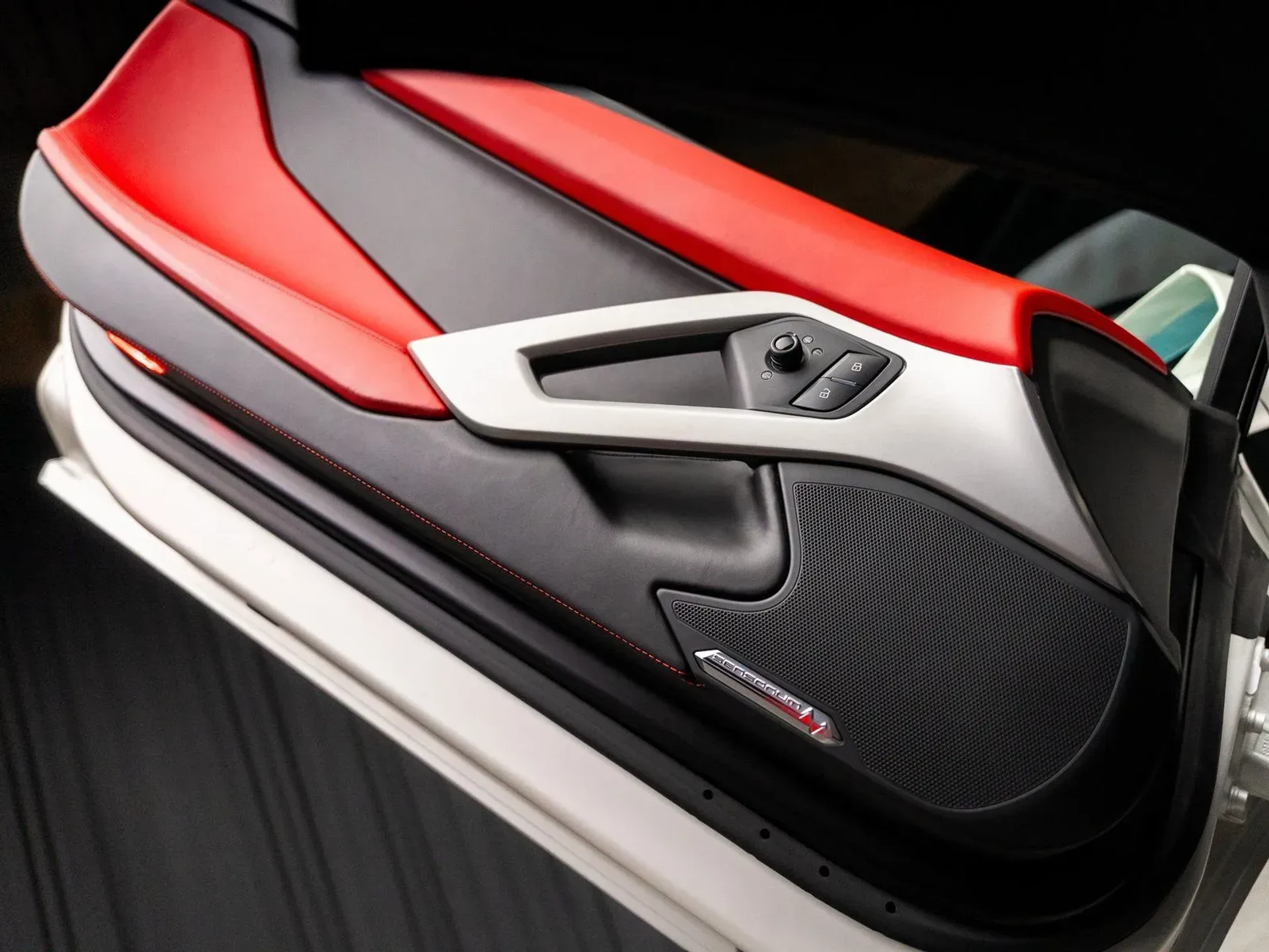 mph070_490393828_74322509_2a51_4db0_8103_82758b5c89f9_1cbc295dce