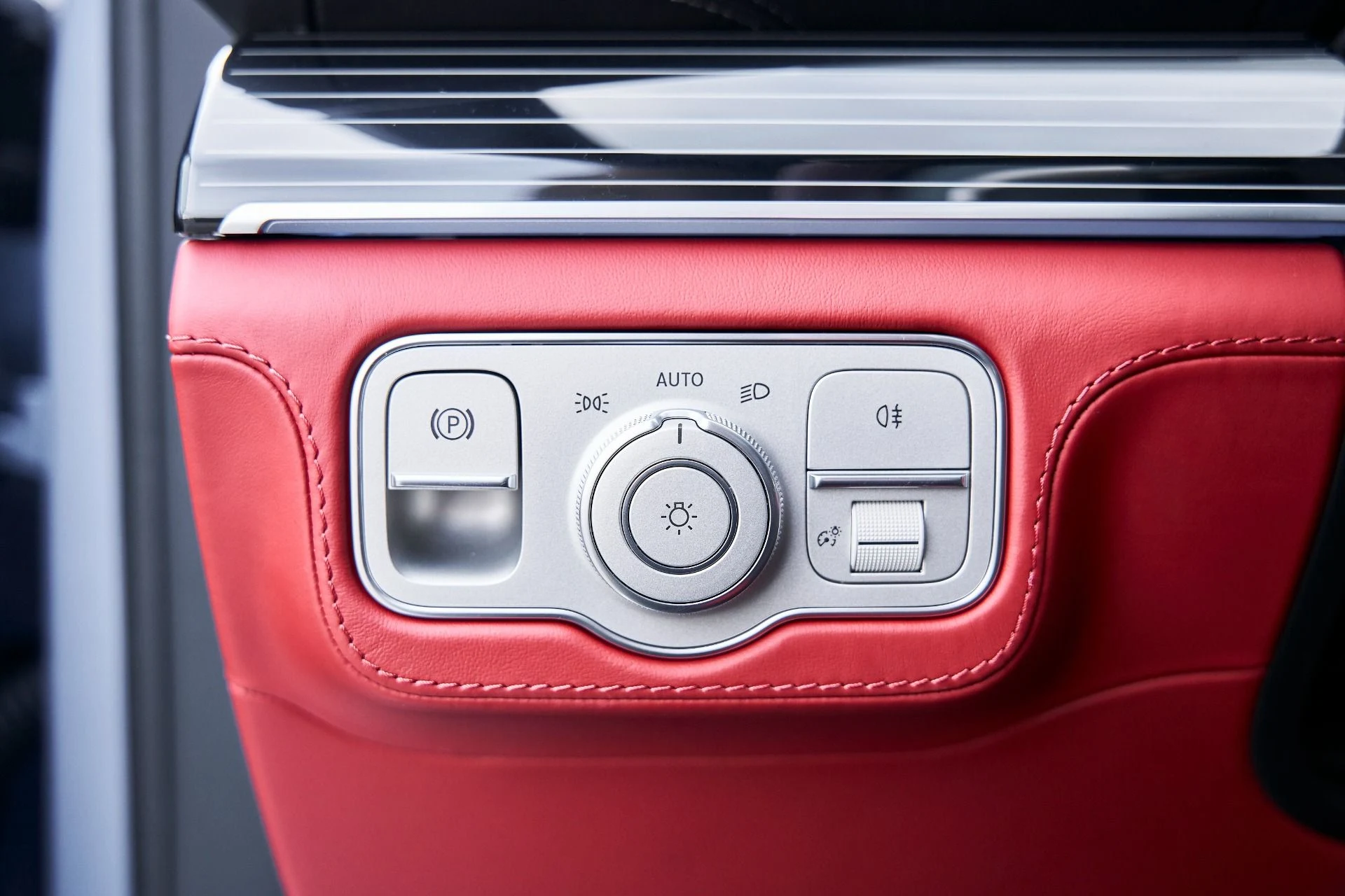 mph070_575309378_Used_2026_Mercedes_Benz_GLS_Maybach_GLS_600_1769136407_1c367d81ec