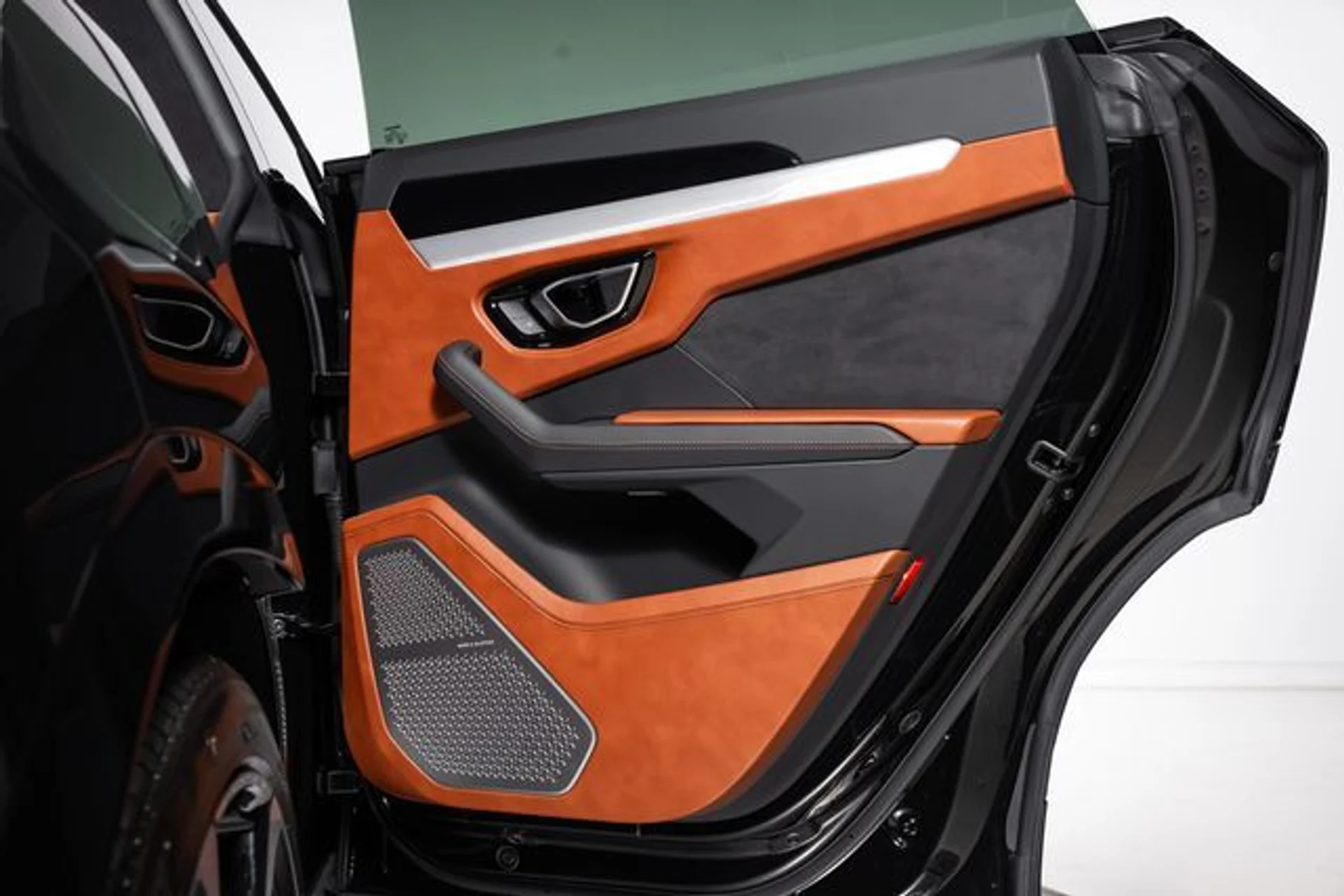 mph070_618761502_2b9e7832ede442c08b42868ccad58e42x_672f550c52