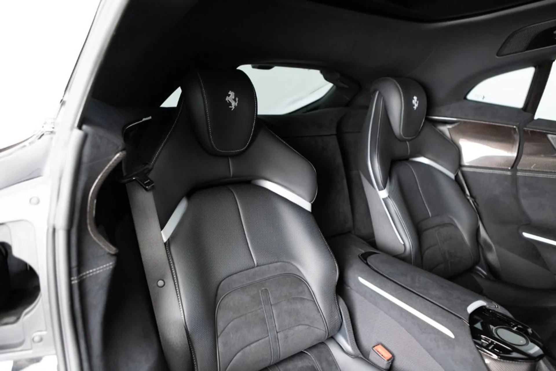 mph070_658728749_Used_2025_Ferrari_Purosangue_1031b7a16f