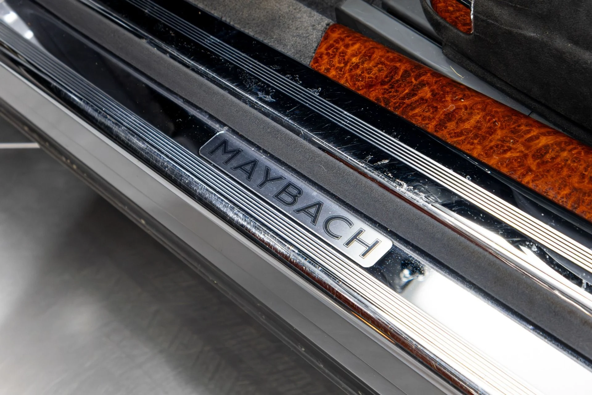 mph070_671492962_Used_2004_Maybach_57_1769486757_6a615f97e4