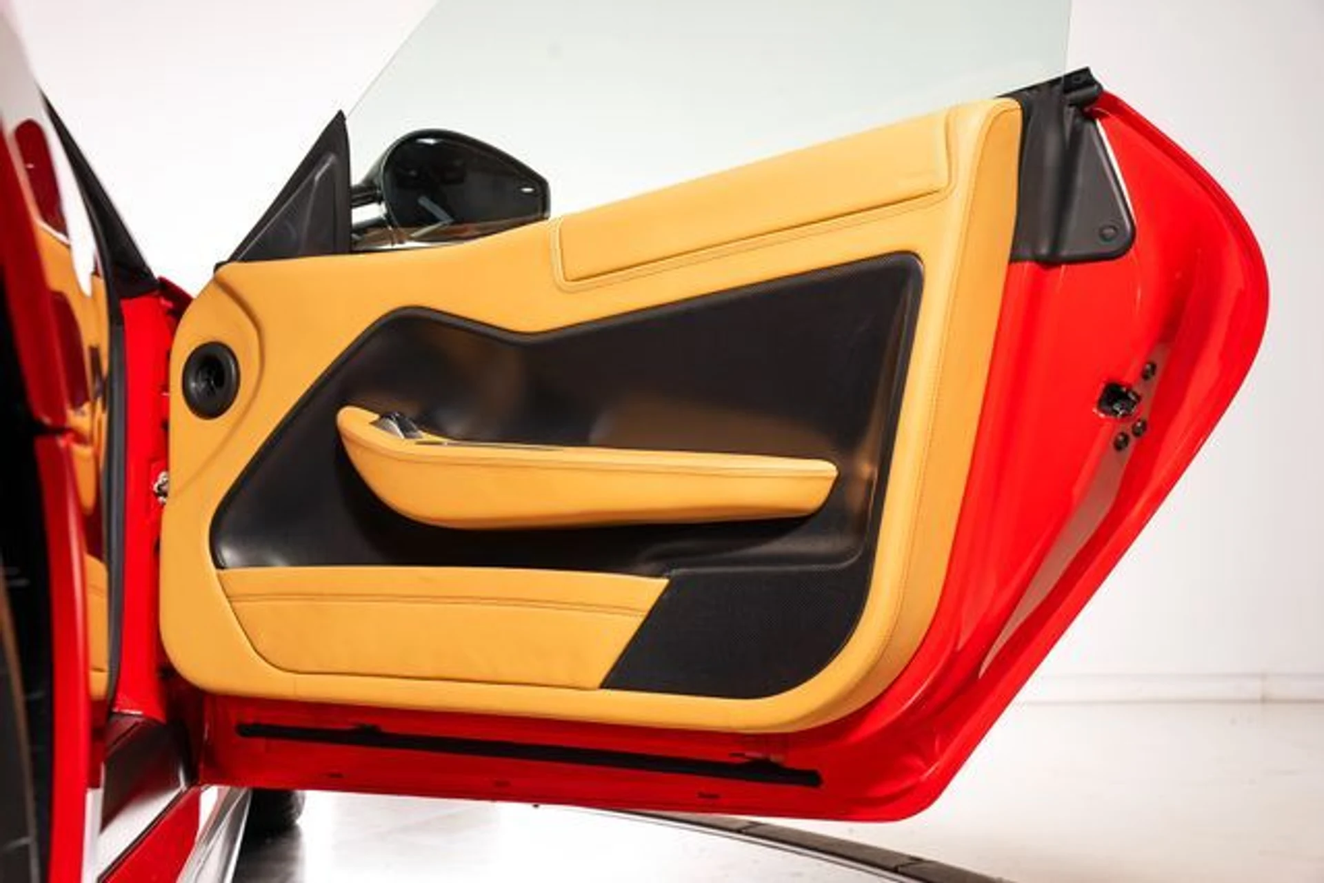 mph070_775083501_713b978085e52cd054a51557ffa9059cx_377c2a4d53