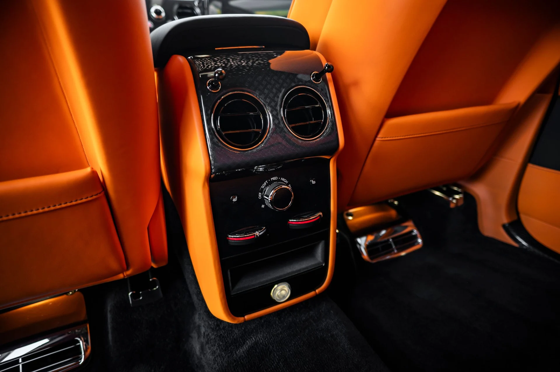 mph070_792690759_c33e6c5461ea4623bd11fae75662f2b2_18a4f0e23f