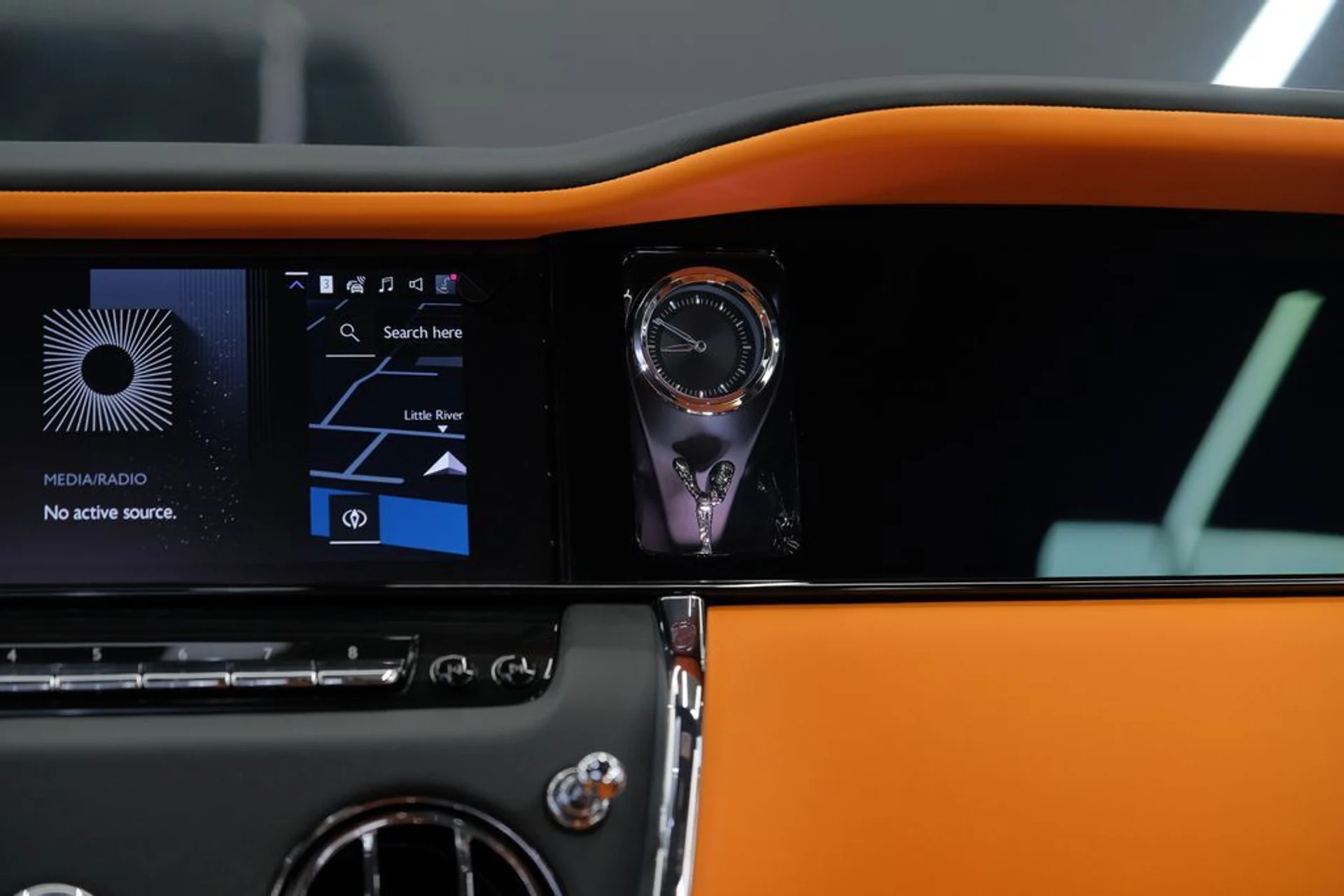 mph070_804659452_42ca9b72c3a3e4509f502a61ebac0321_2f905d06fe