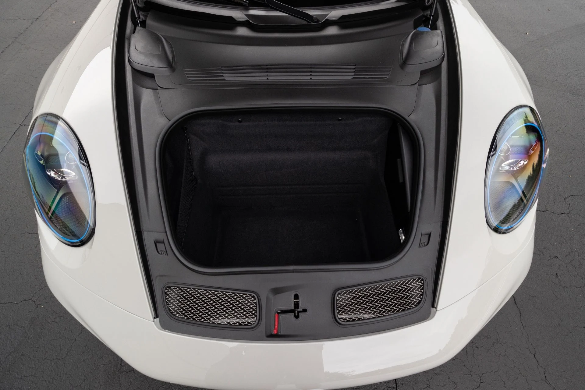 mph070_82090396_Used_2024_Porsche_911_GT_3_1768339122_4e742a9bac