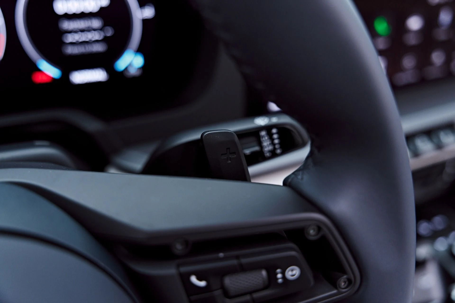 mph070_850631929_Used_2025_Porsche_911_Carrera_1777504840_6f5433a73c