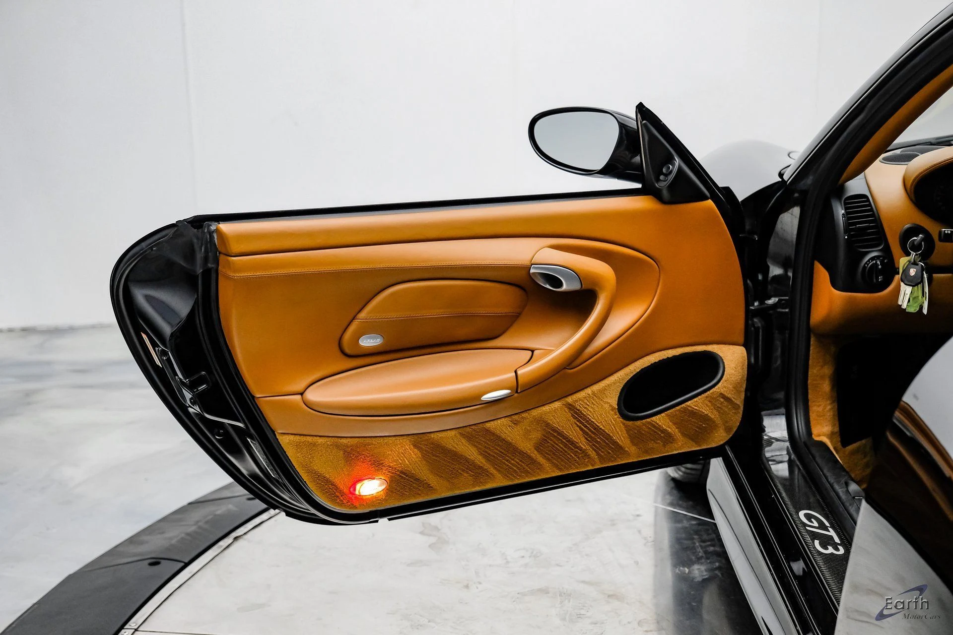 mph070_852375834_439b15a79eb85eb090bd6f89d323e495x_4ec443fd86