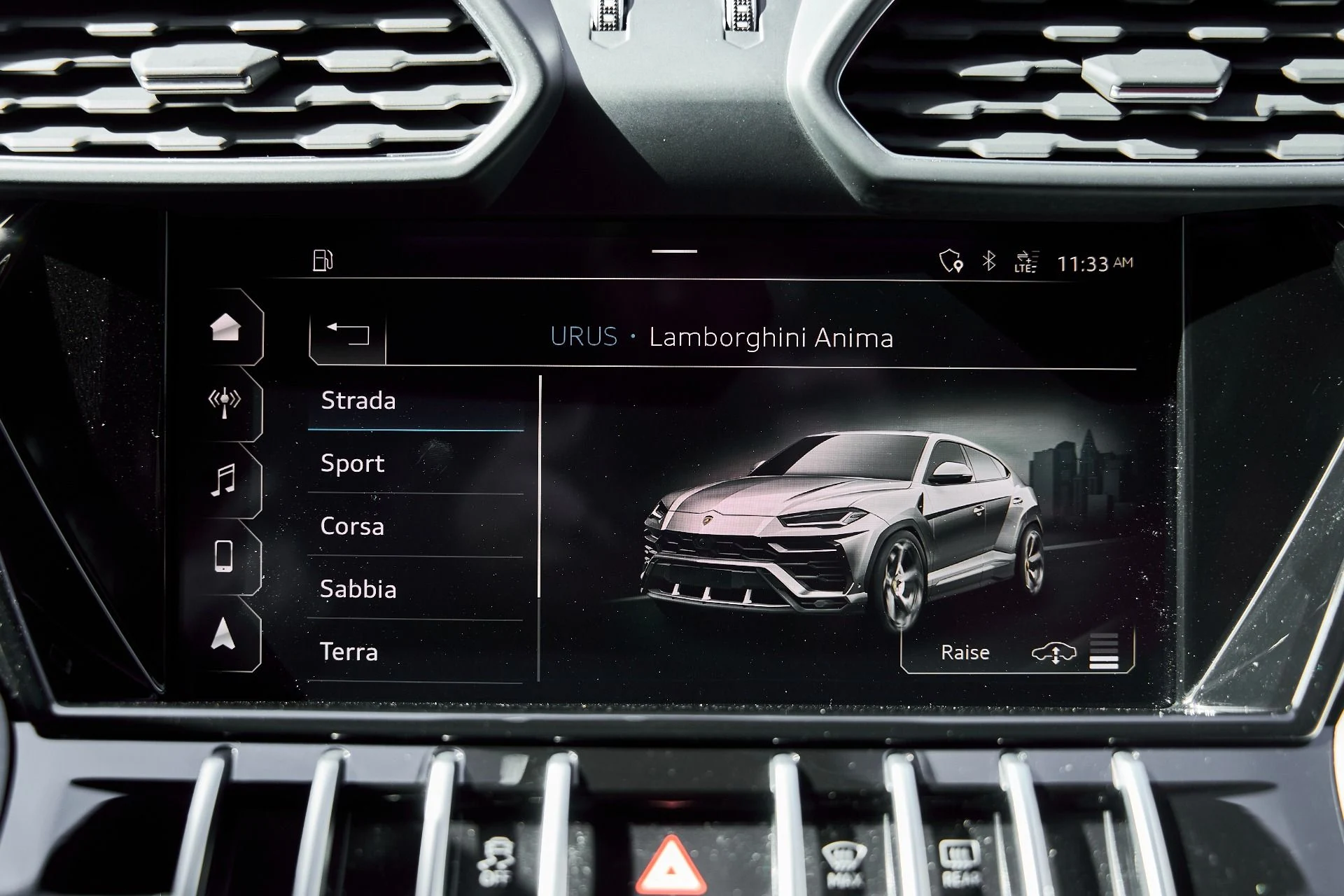 mph070_880130229_Used_2021_Lamborghini_Urus_1771987890_bbe10f1728