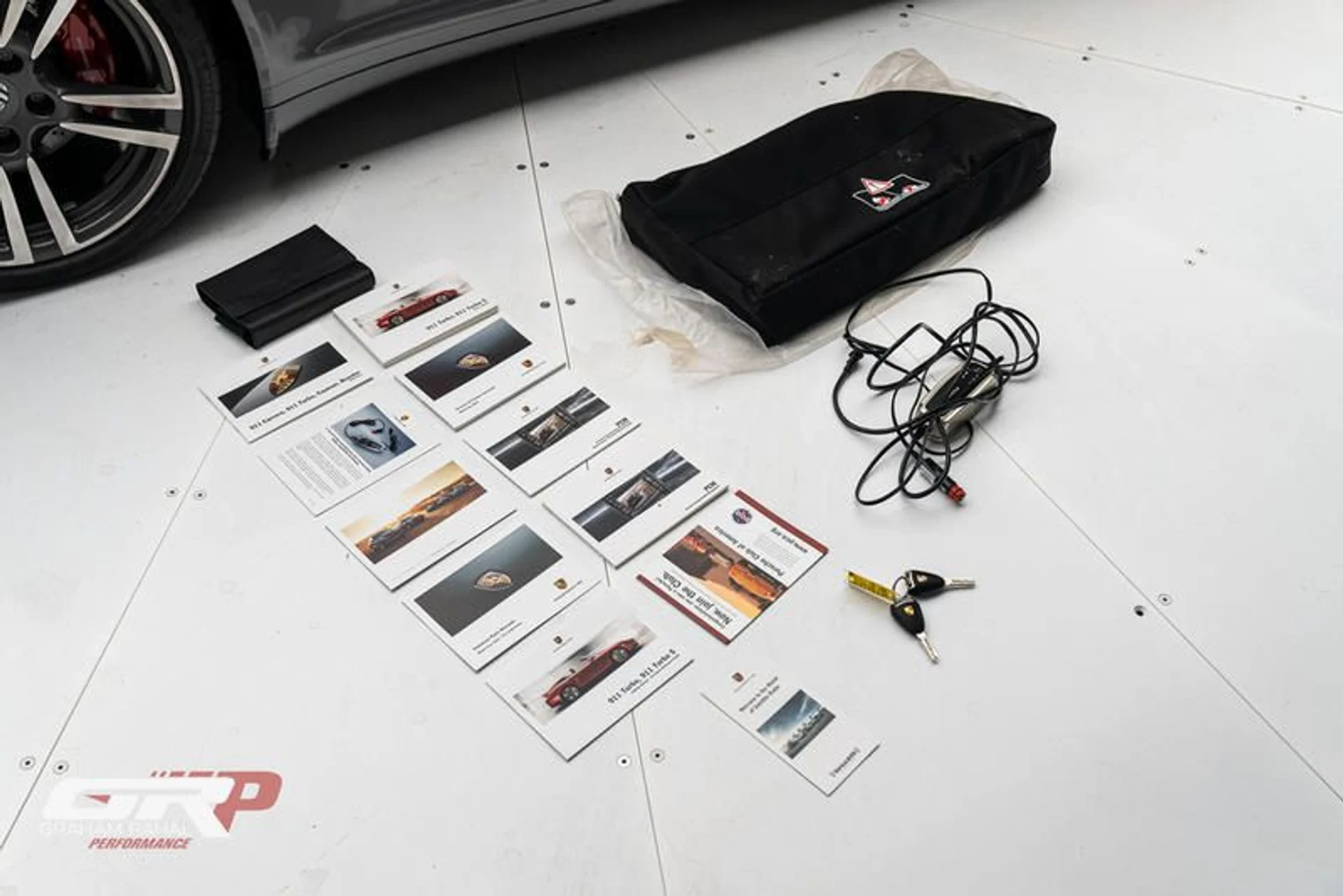 mph070_93138556_49007616_6_E32_4_F19_9_ED_3_09904937041_C_ac34f335e3