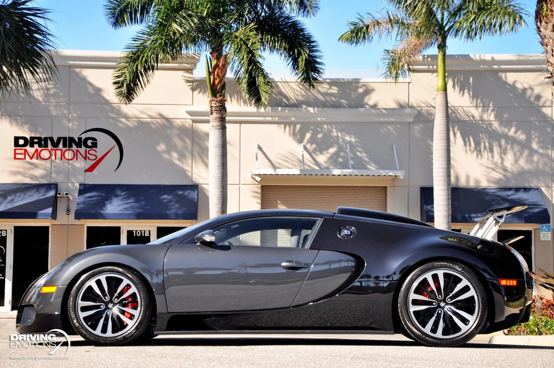 mph070_975738739_479_p71_l_a9a21b20d4