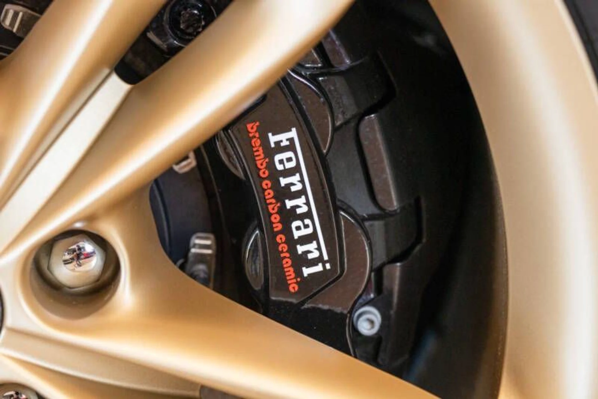 mph071_1051011699_2025_ferrari_296_gtb_base_2dr_coupe_48c958a924