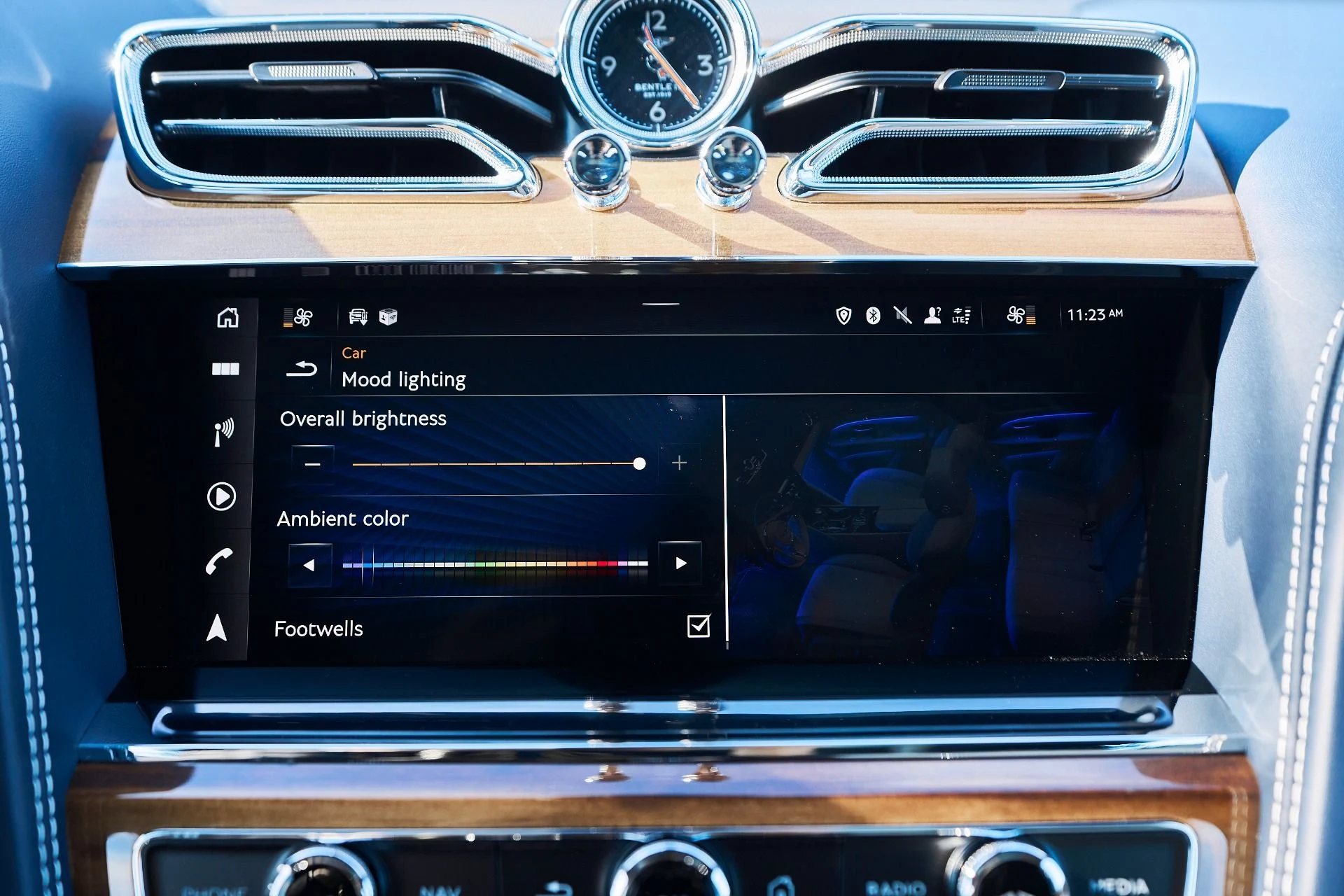 mph071_1063445446_Used_2021_Bentley_Bentayga_V8_1764209095_50db39ba68