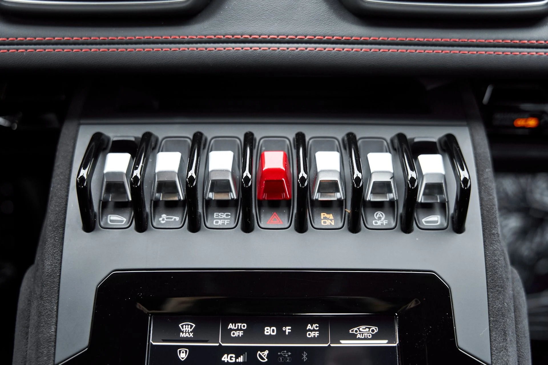 mph071_1116955434_Used_2023_Lamborghini_Huracan_Tecnica_Base_1766269129_7d355ae8ed