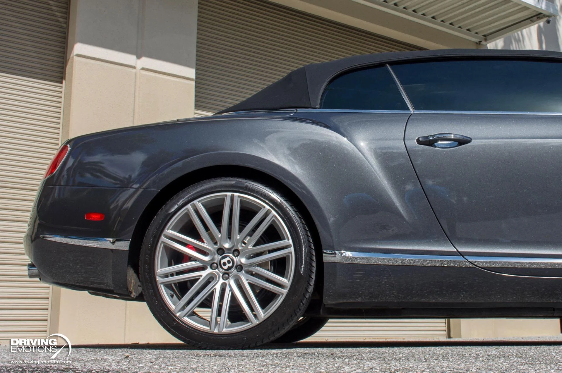 mph071_1117129296_871_p72_l_bbfb8f4a42