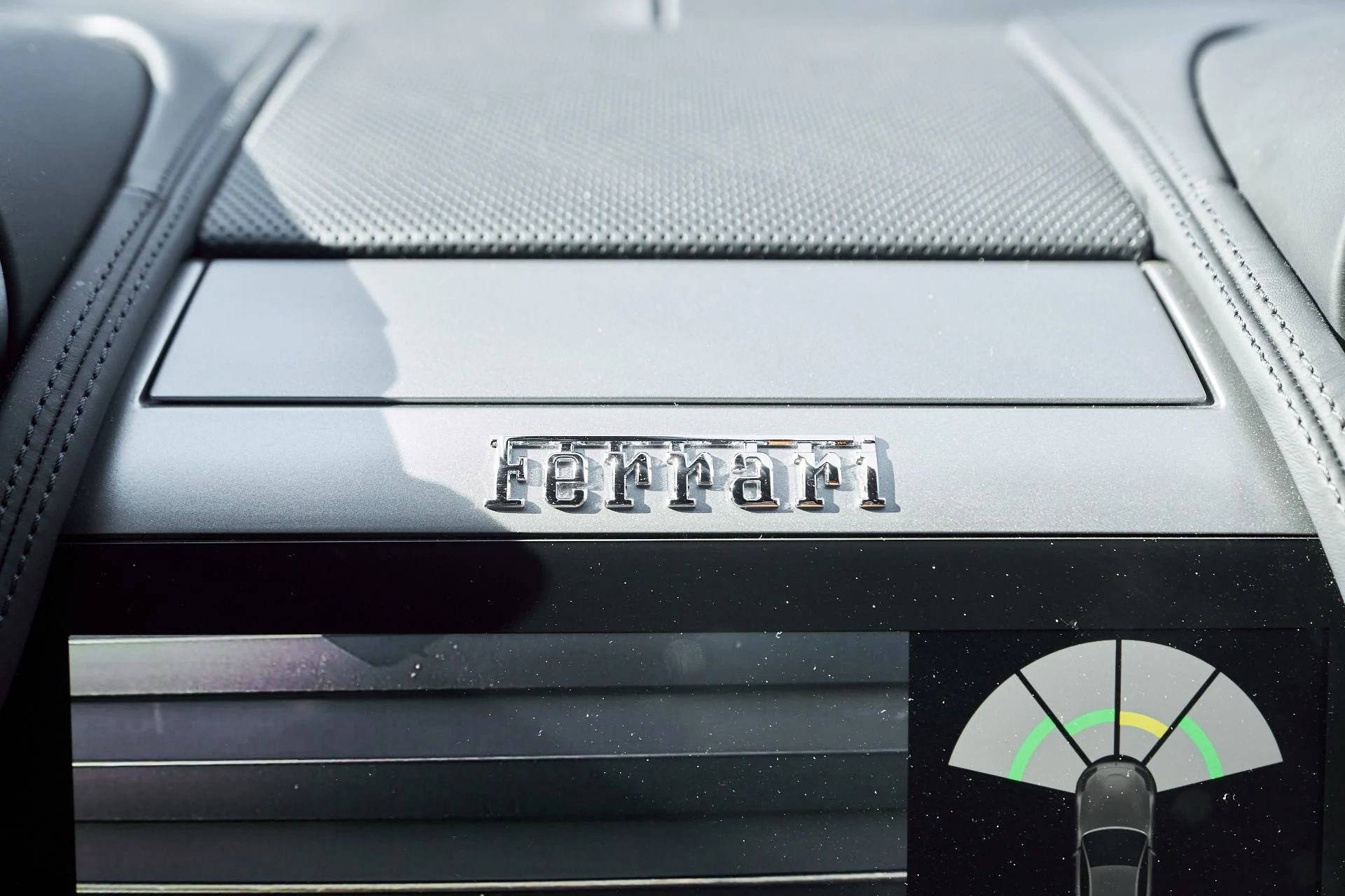 mph071_1130576666_Used_2018_Ferrari_GTC_4_Lusso_V12_1764210259_5710b8f405