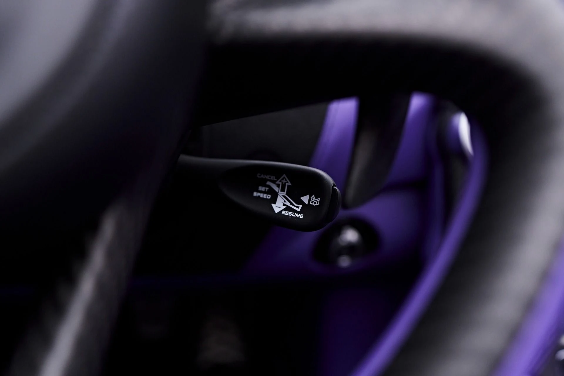 mph071_1139626178_Used_2022_Mc_Laren_765_LT_Base_1753480618_618deaaa8c