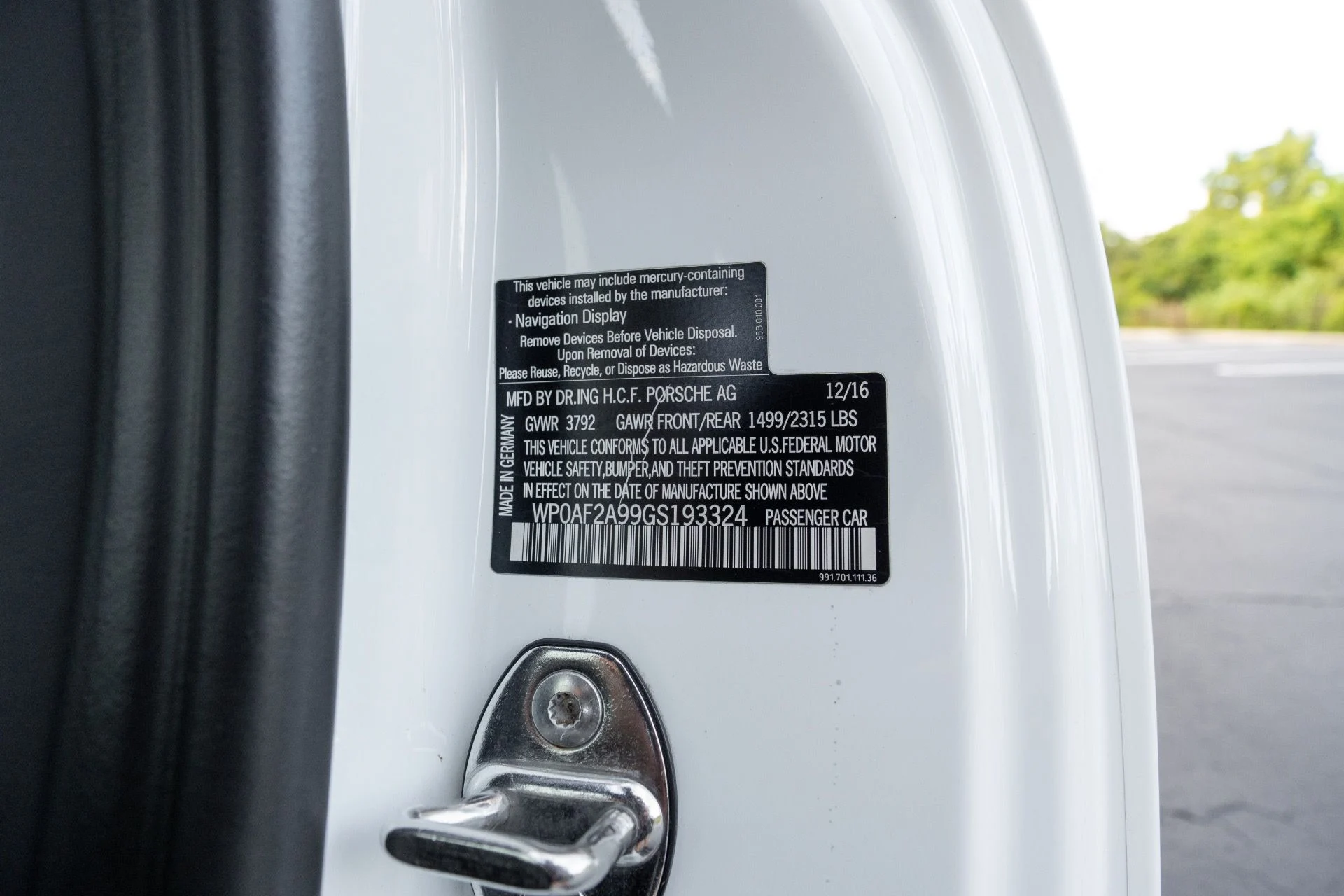 mph071_1149581703_Used_2016_Porsche_911_GT_3_RS_1761756649_7f9f59d4e7