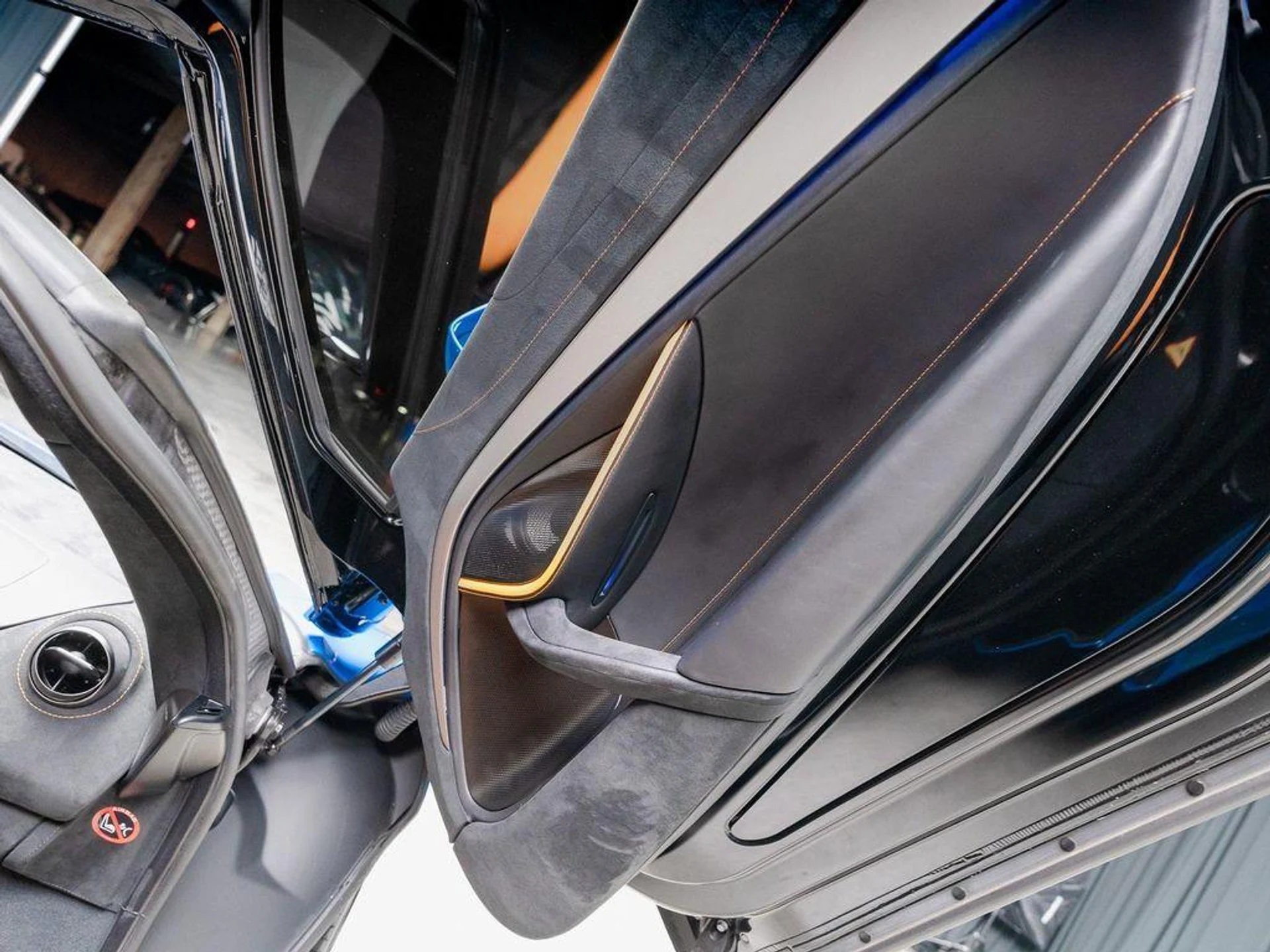 mph071_1294092959_Ldk_A_Uo22thu_Ssn_Xr_HW_Dk_C_Jh_ZT_4_U_c39811ec31