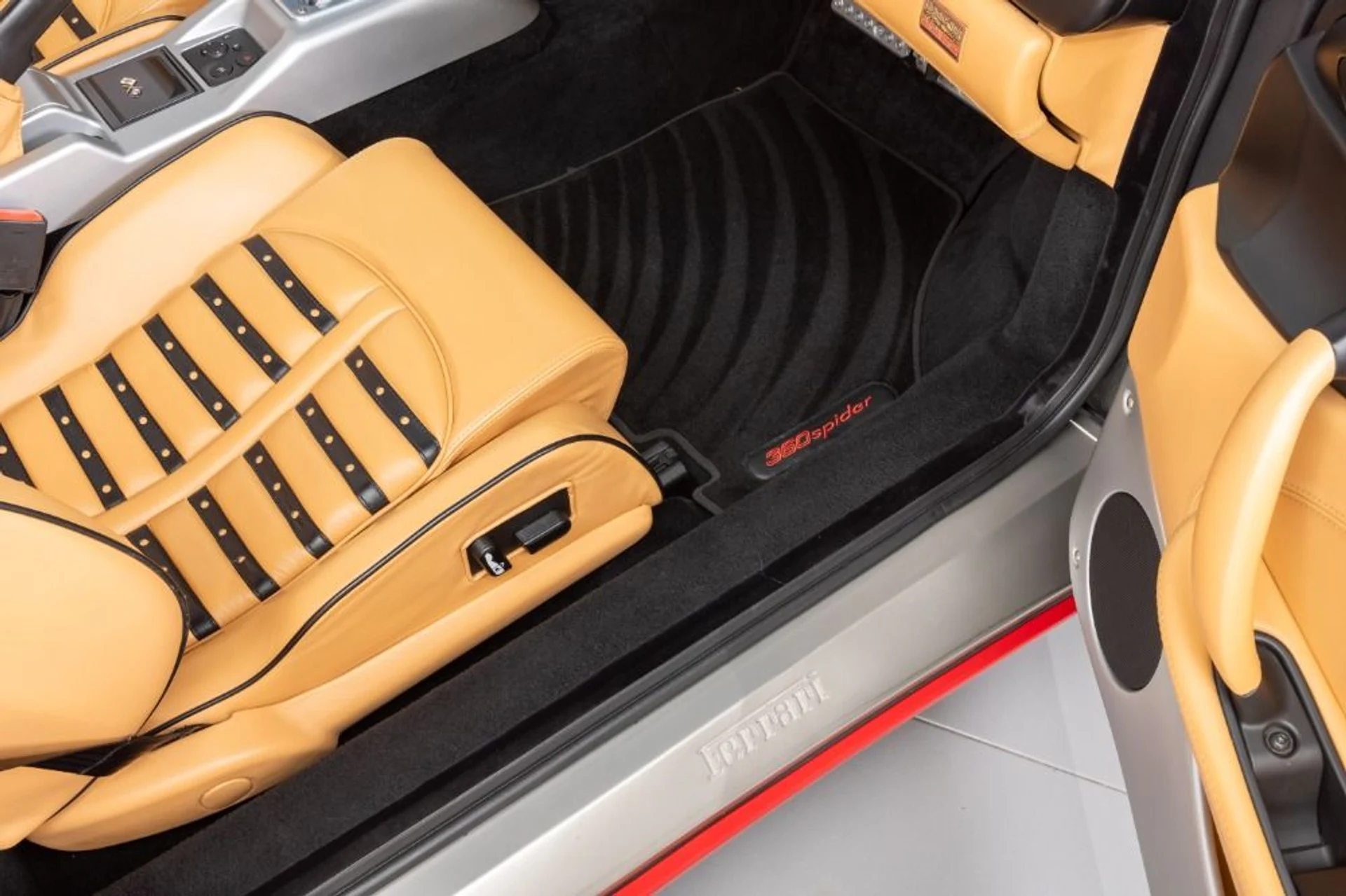 mph071_1343861393_Used_2003_Ferrari_360_Spider_e5f4ba61e0