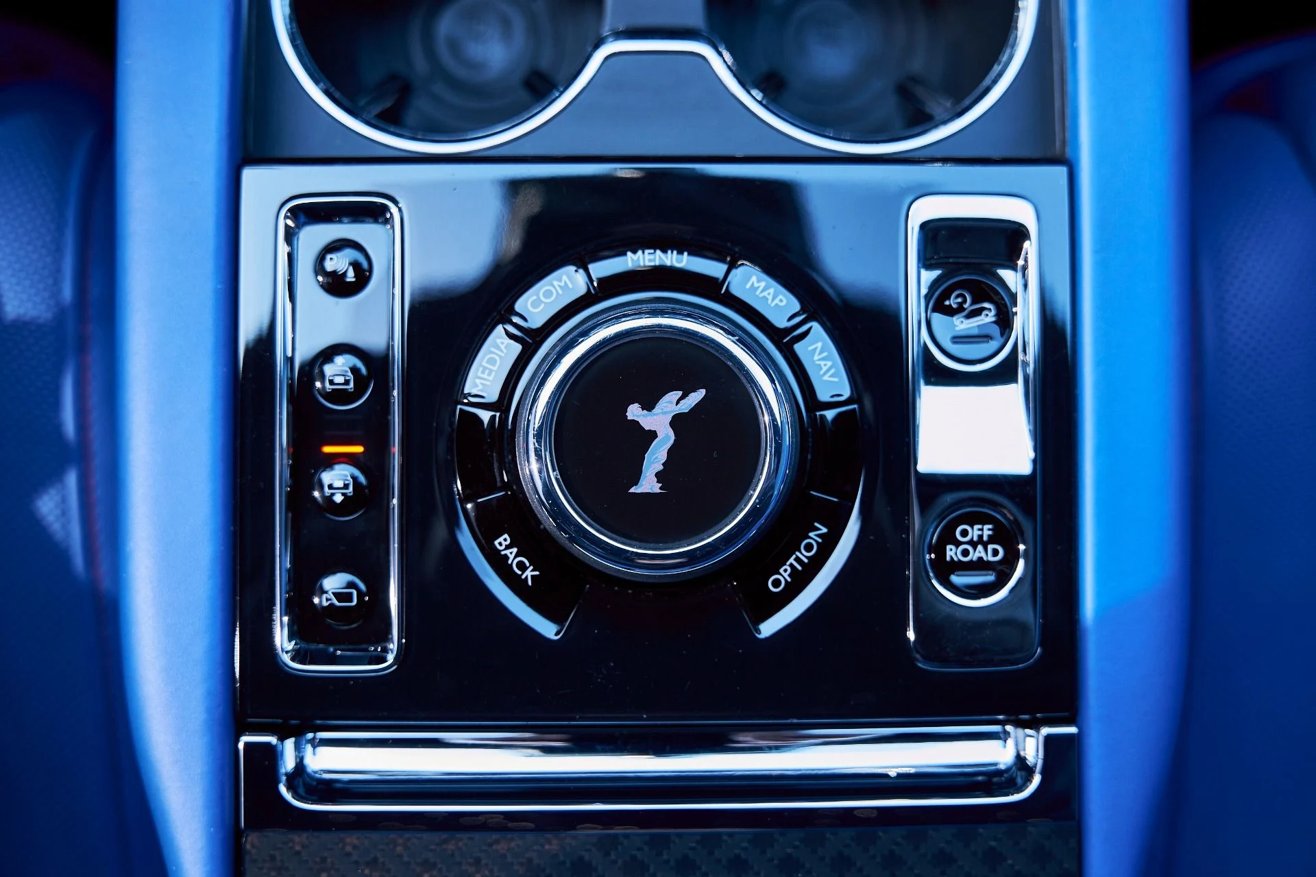 mph071_1433691407_Used_2021_Rolls_Royce_Cullinan_Base_1770692292_221a7ead24