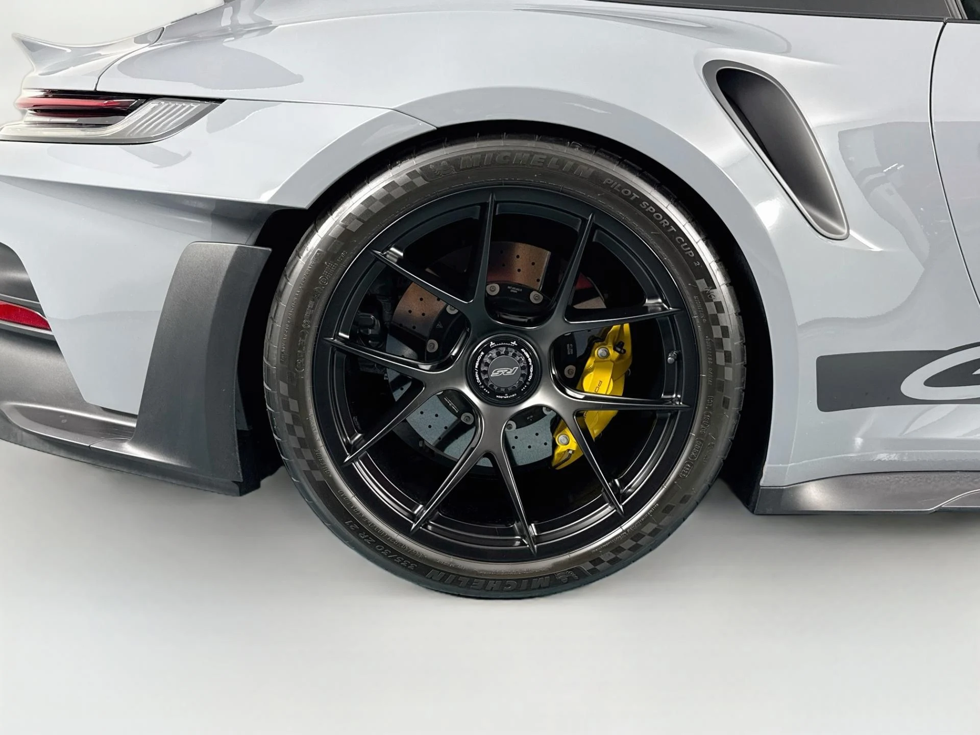 mph071_1485756380_Used_2024_Porsche_911_GT_3_RS_1788561414_9f8bb7324f