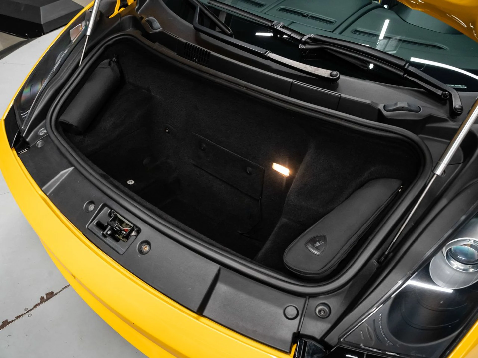 mph071_1551387416_lamborghini_gallardo_2006_1b0eca2d30