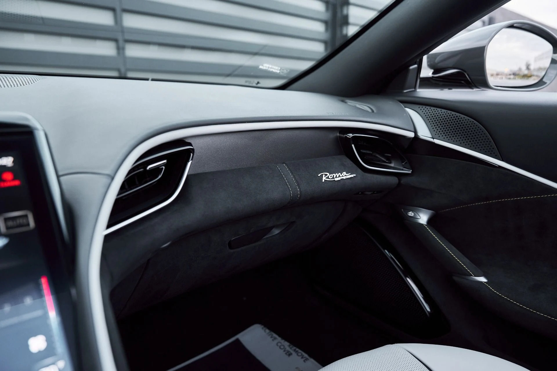 mph071_1592906260_Used_2024_Ferrari_Roma_Base_1769222216_10b9347ae7