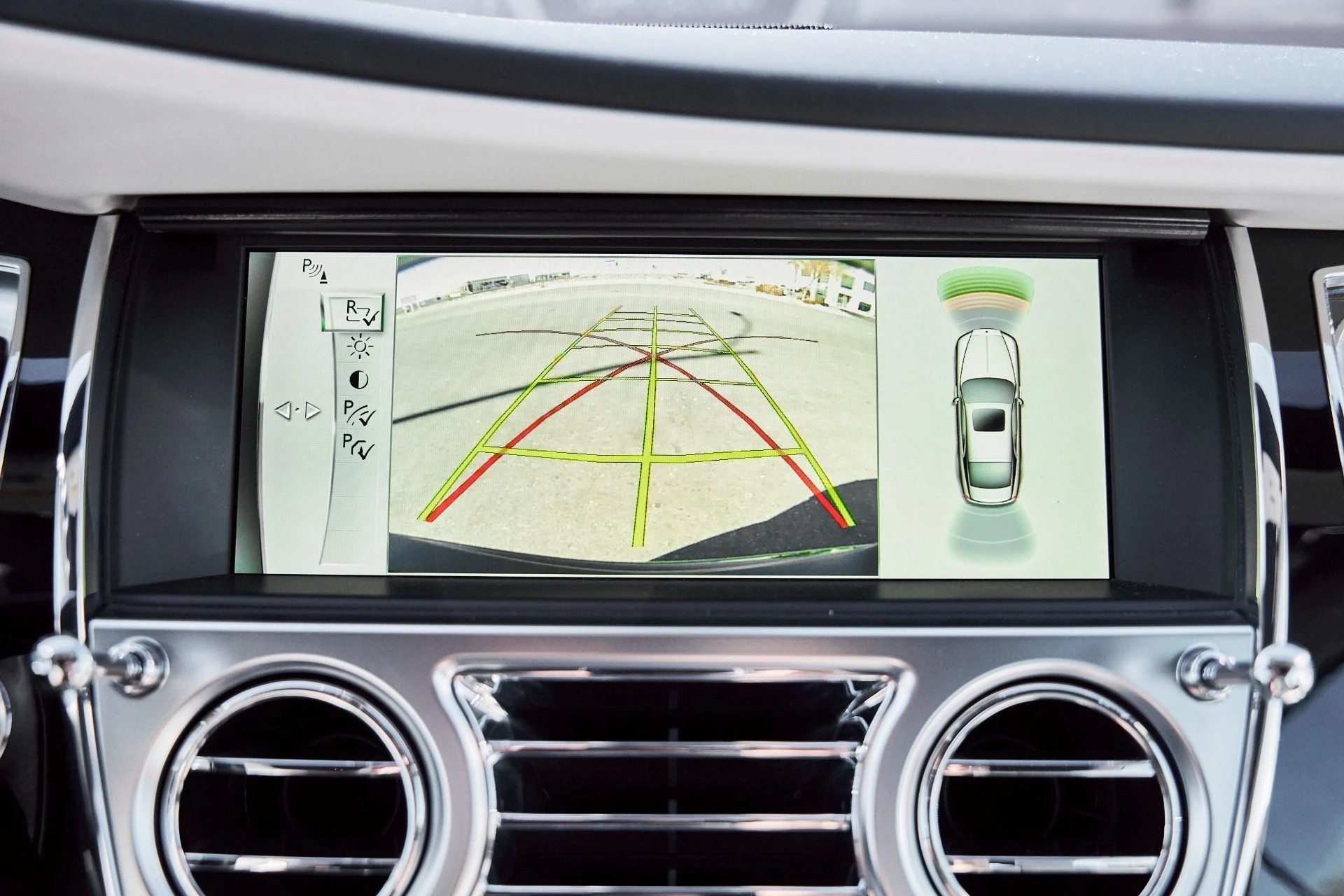 mph071_1598022453_Used_2015_Rolls_Royce_Wraith_1770669928_5b5f129a11