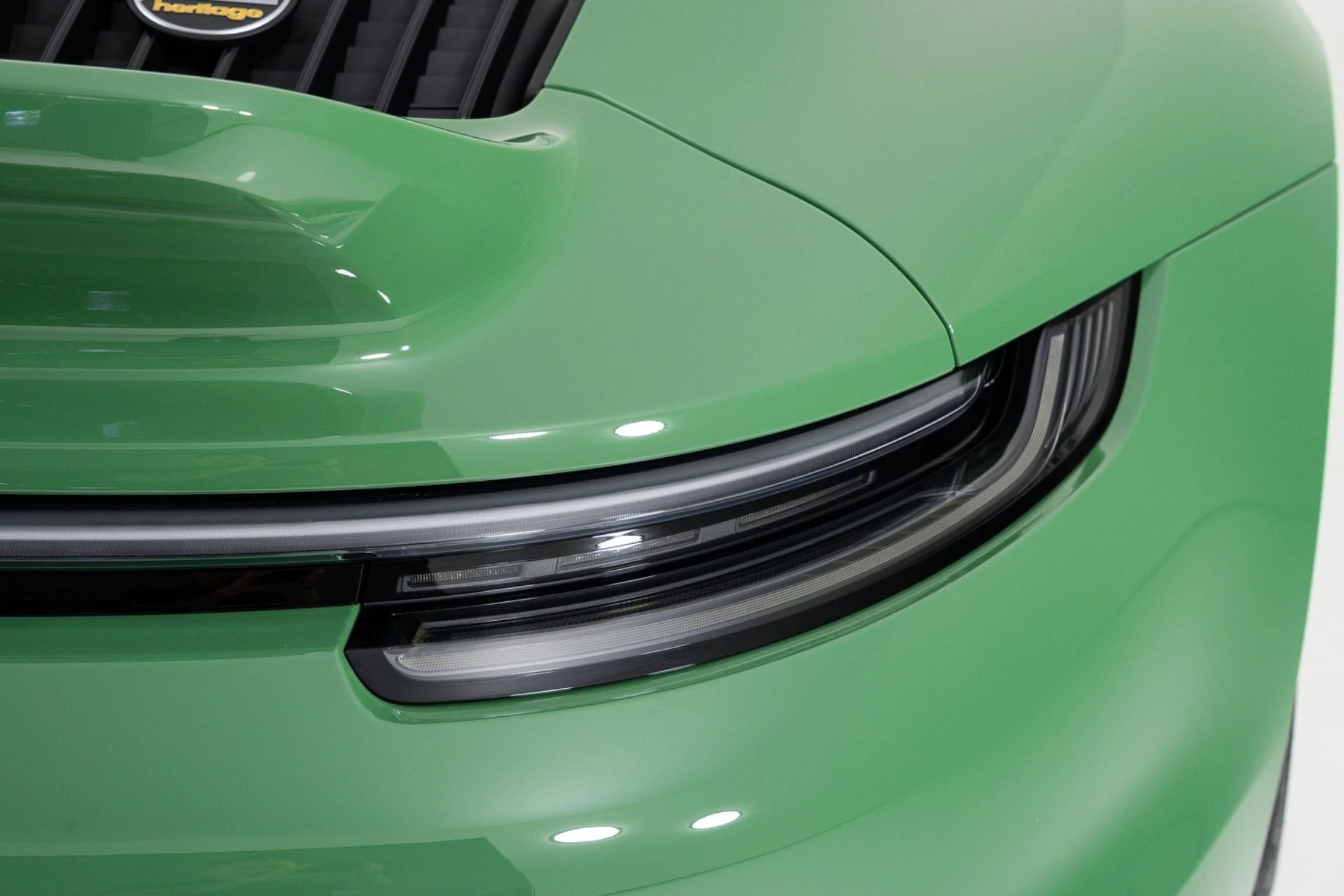 mph071_1655558217_Used_2023_Porsche_911_Sport_Classic_1791214068_2b3ca53f8e