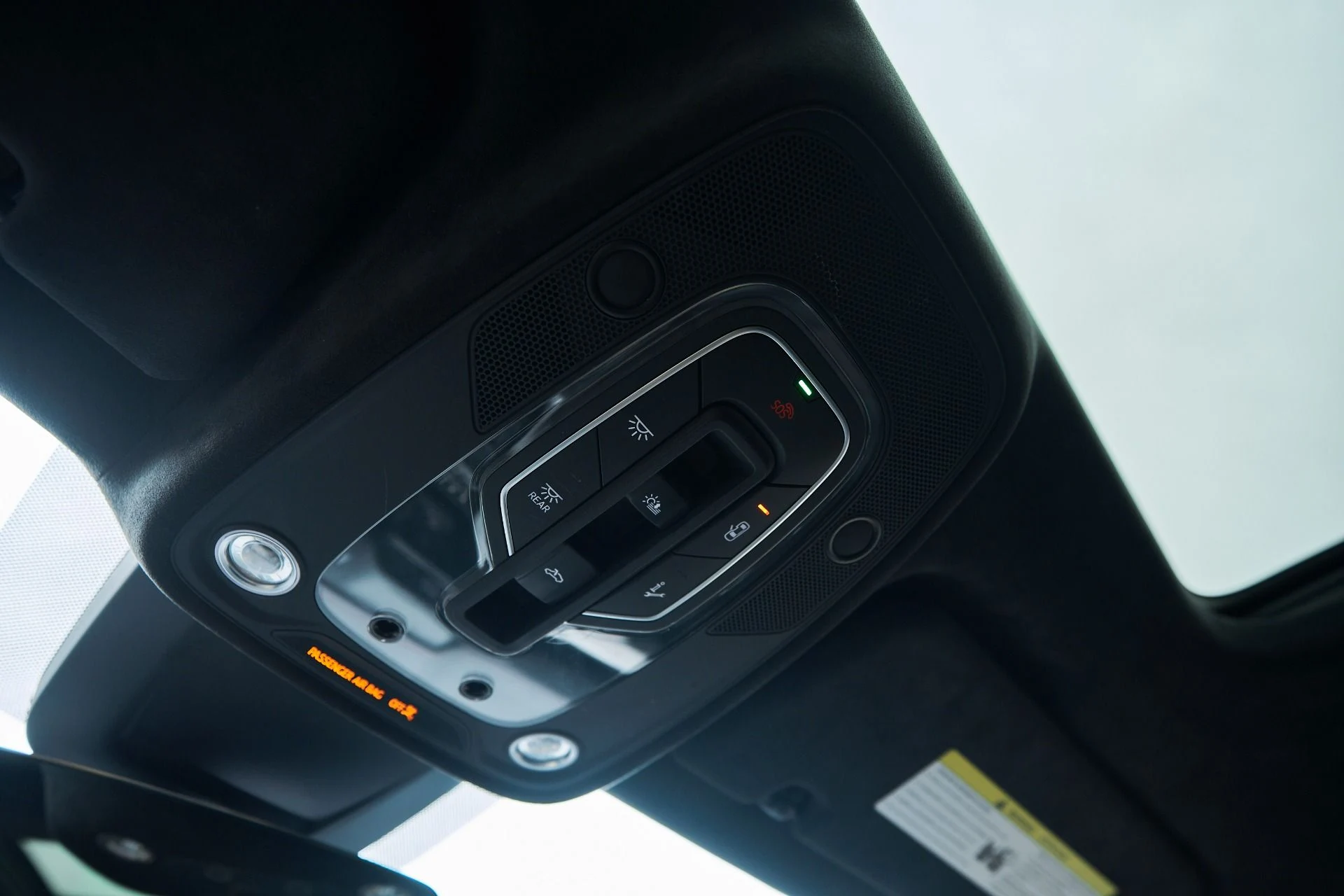 mph071_1788694201_Used_2021_Lamborghini_Urus_1763157156_937cc56840