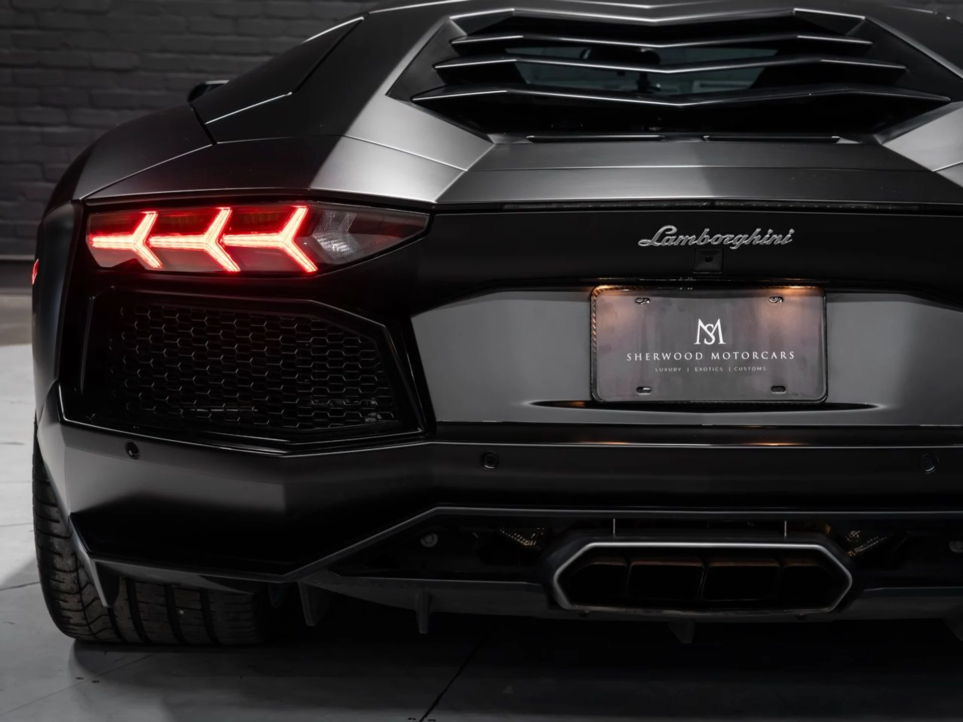 mph071_1841545176_lamborghini_aventador_2017_20dd709070