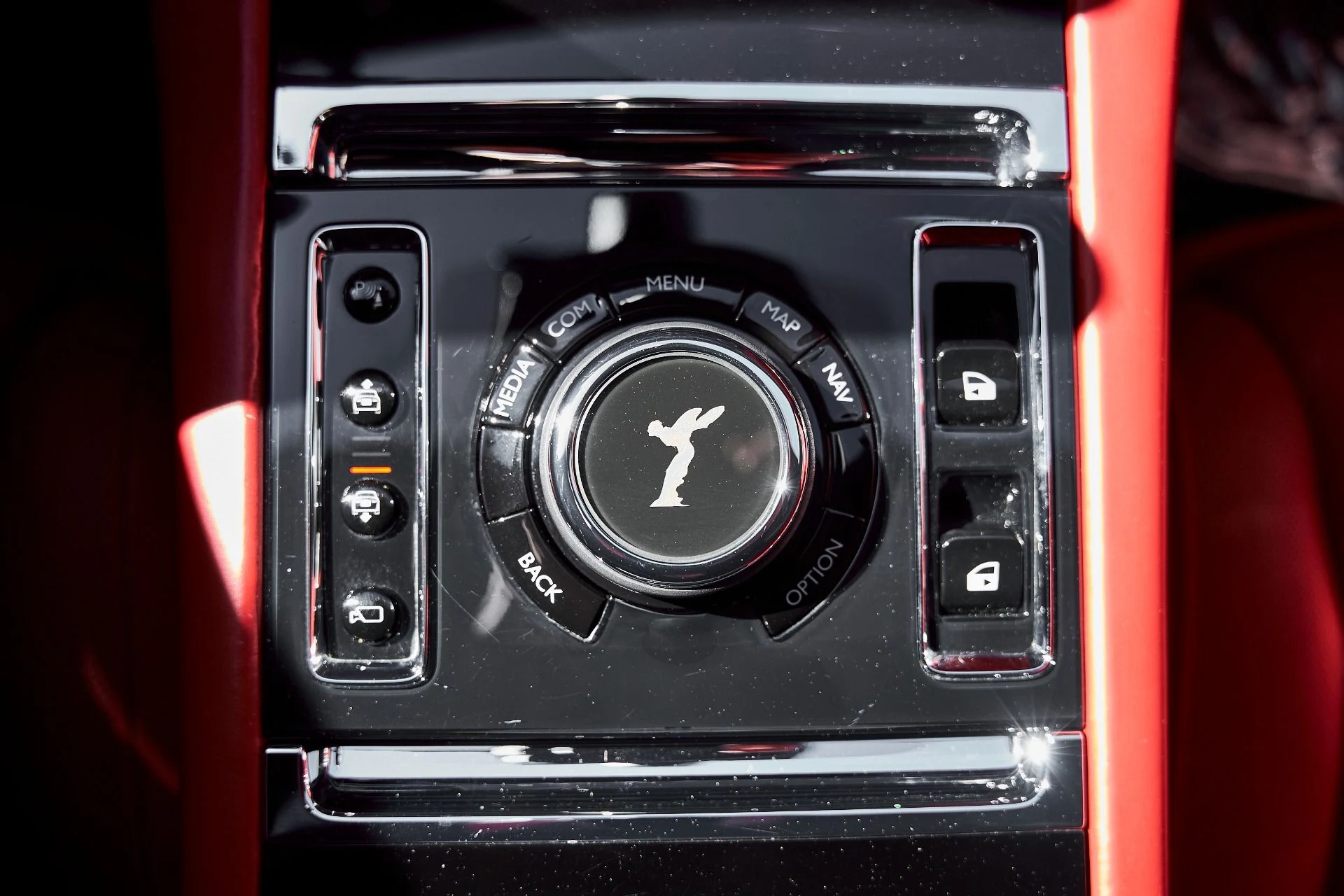 mph071_1846409254_Used_2022_Rolls_Royce_Ghost_Base_1772766102_fd67f7159c