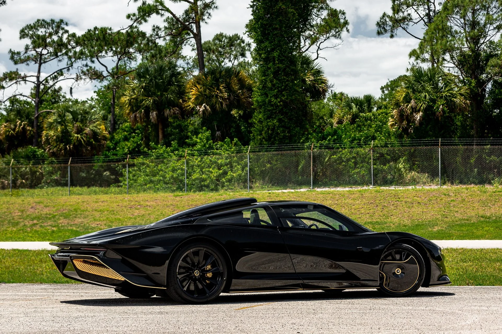 mph071_1873831595_251_p72_l_fa9da4e884