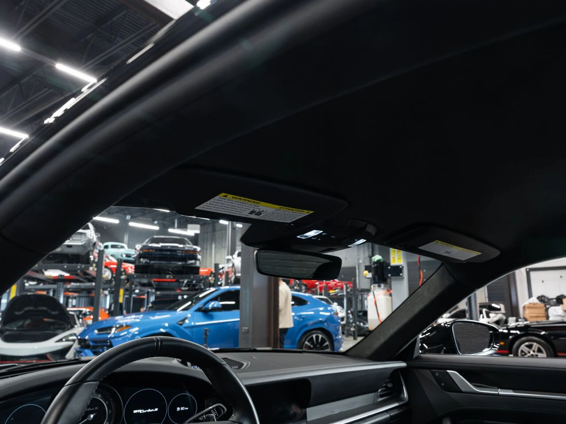 mph071_189548776_porsche_911_2022_35de65be9f