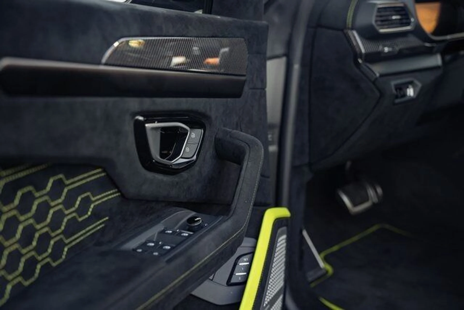 mph071_1943542488_7b1dbec489ad615ba4269c36cda7fcf1_2c283b9b2f