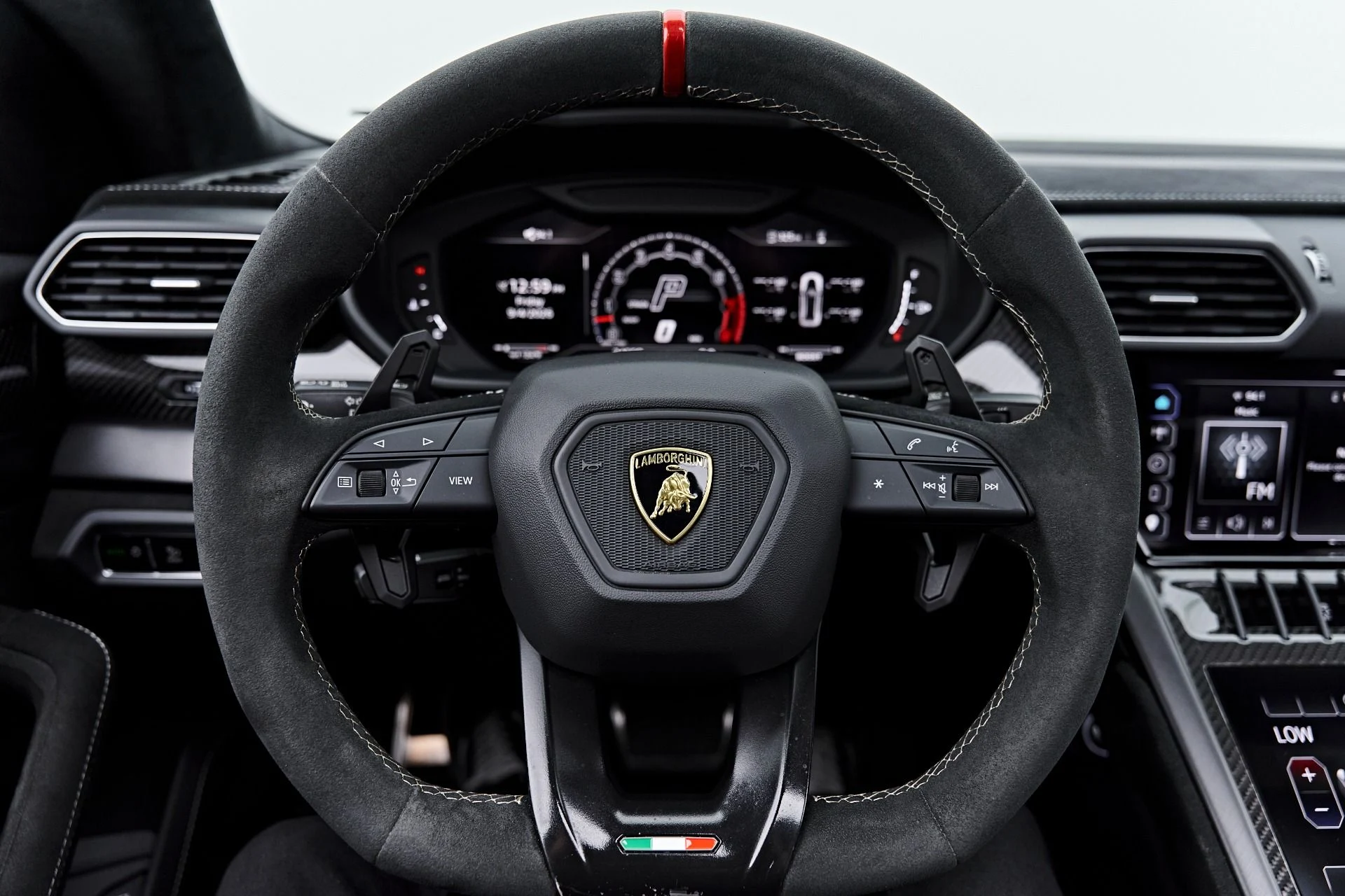 mph071_1983446891_Used_2023_Lamborghini_Urus_Performante_1788571241_4dbe6203a5