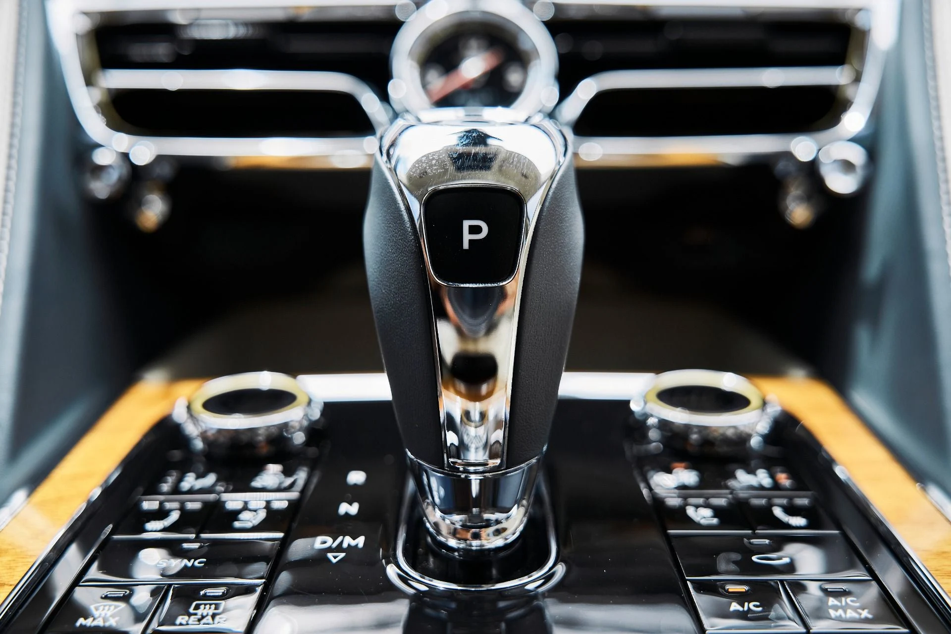 mph071_1995943858_Used_2021_Bentley_Flying_Spur_V8_1779867090_24d4bc5171